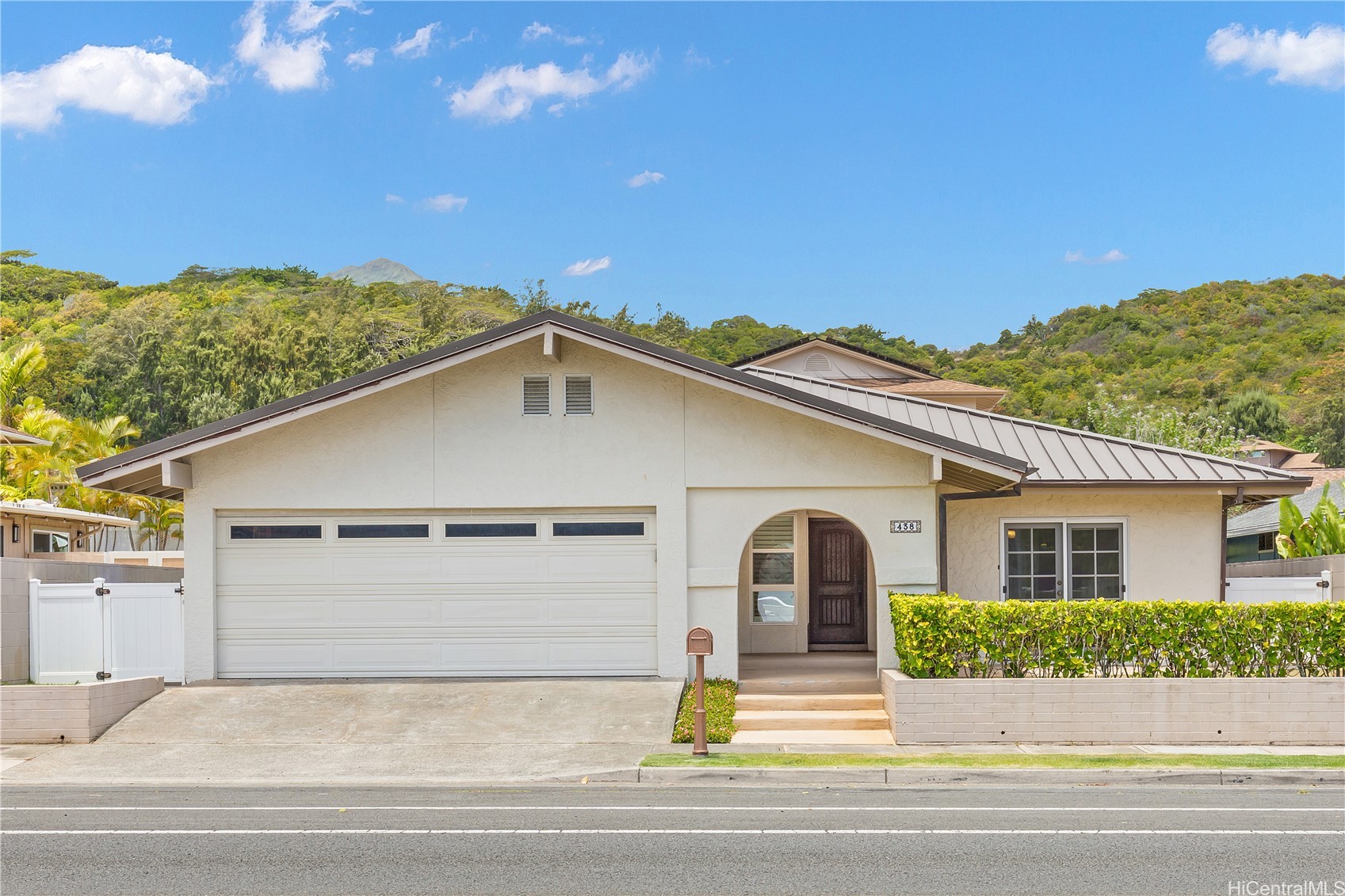 438 Keolu Drive