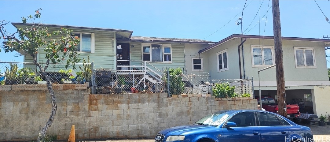 1017 Maluna Street