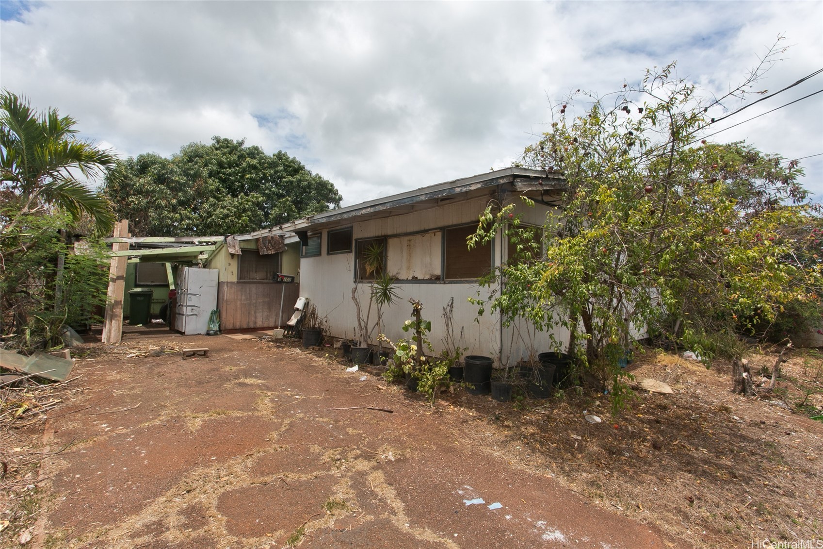 91-1025 Ikulani Street