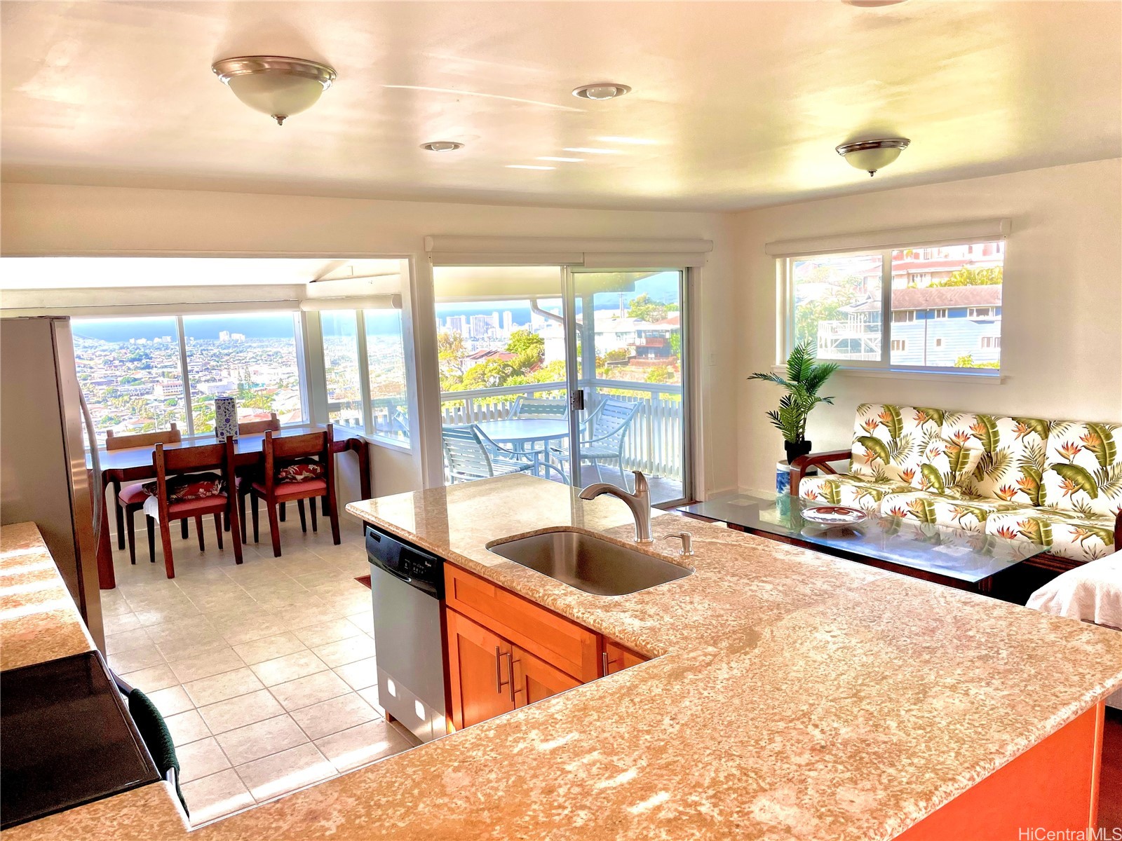3901 Maunahilu Place
