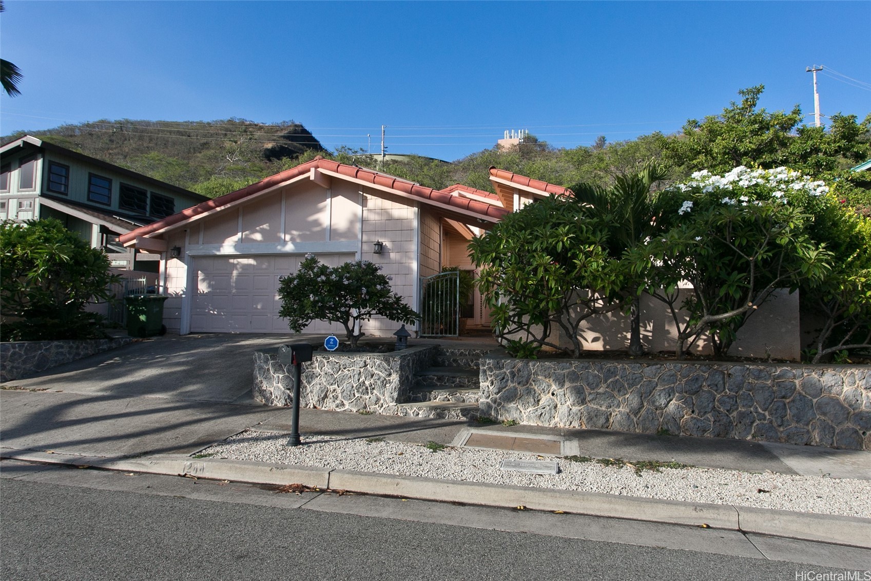 1244 Mokuhano Street