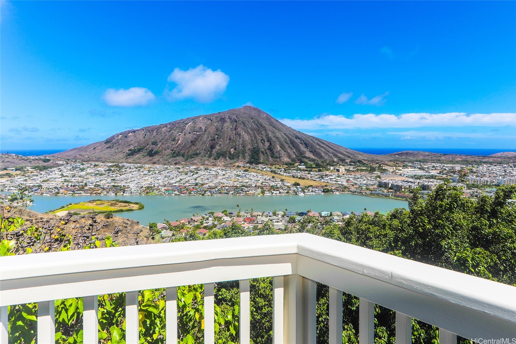 915 Kaluanui Road