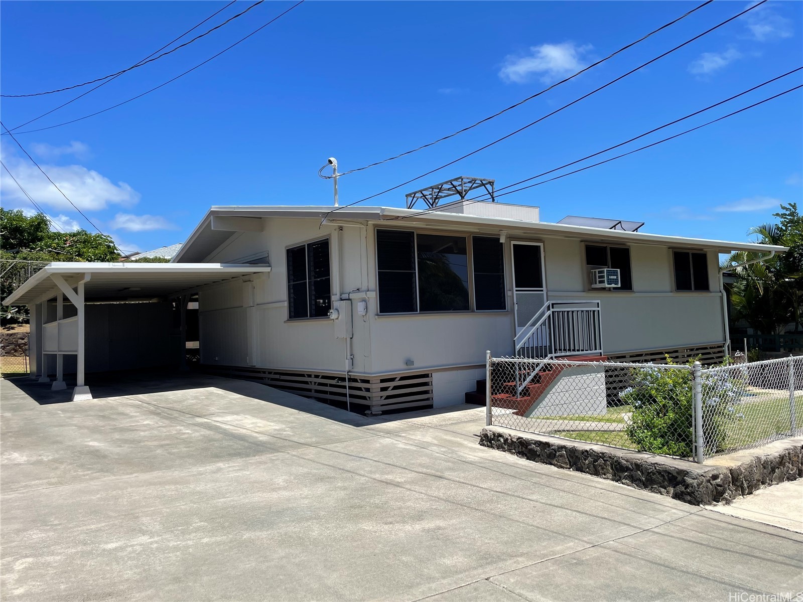 1447 Humuula Street