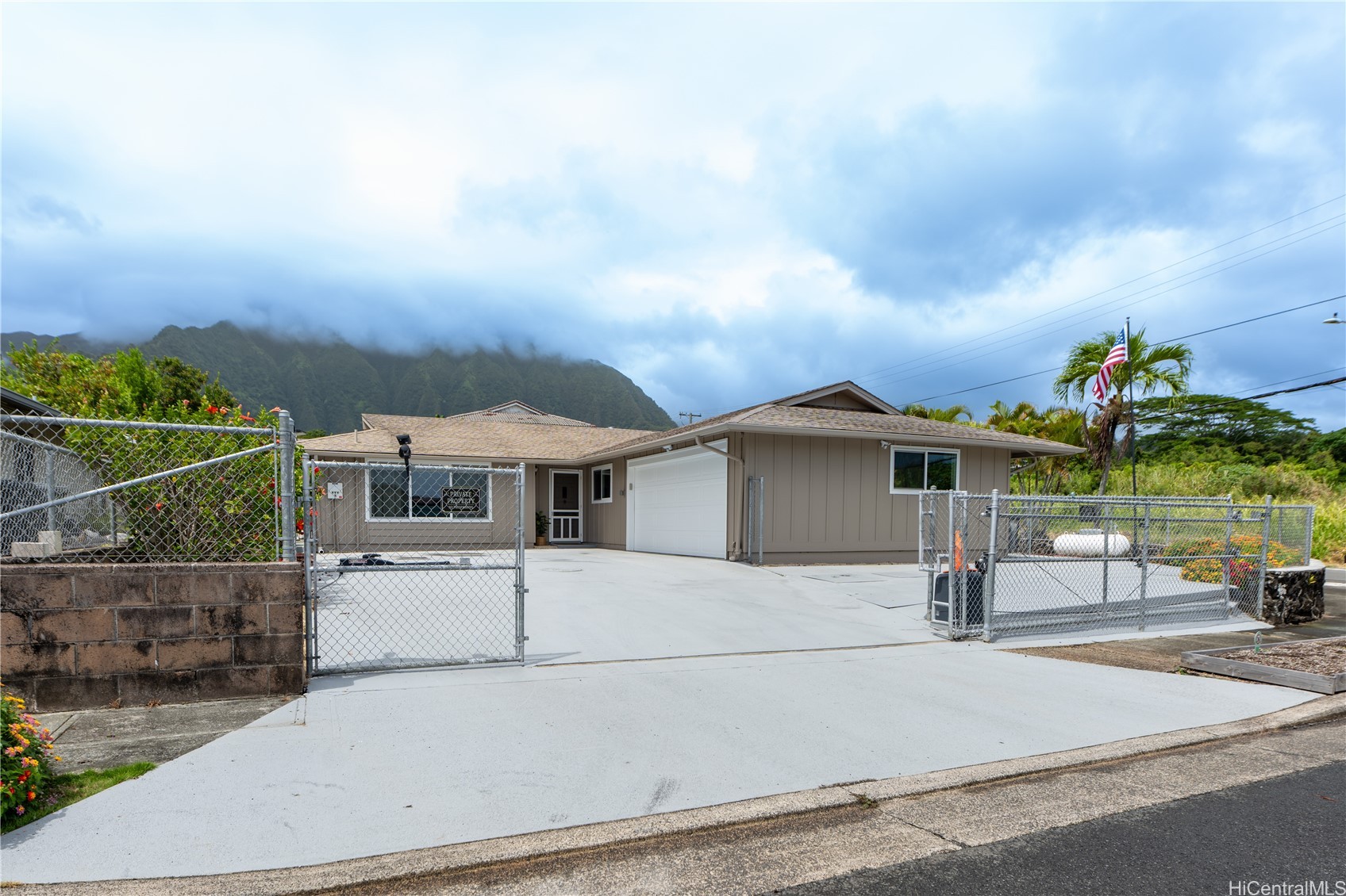 47-698 Wailehua Place