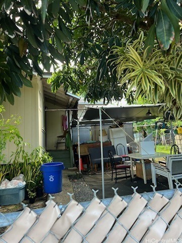 2704 Kalihi Street
