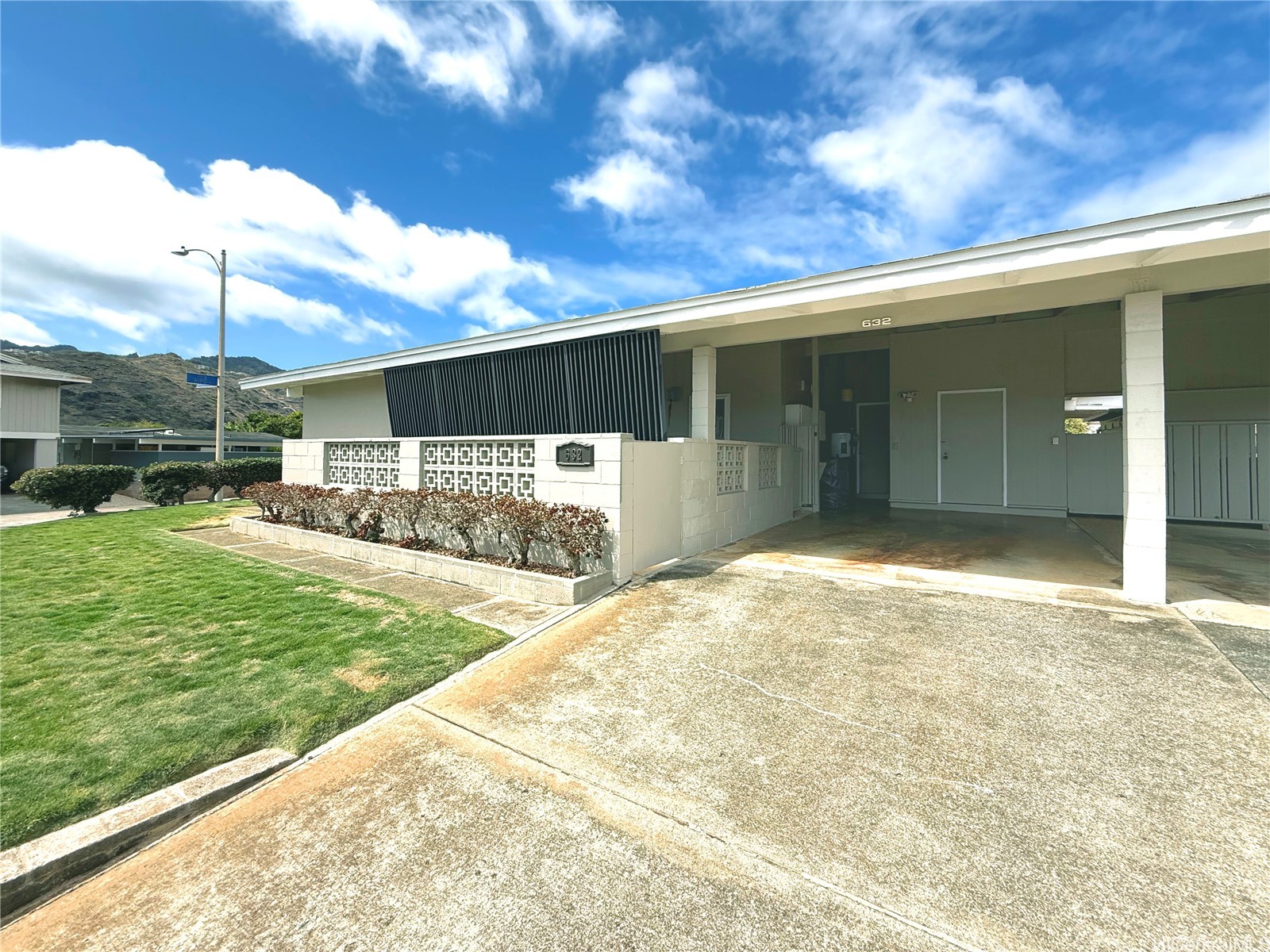 632 Waikanaloa Street