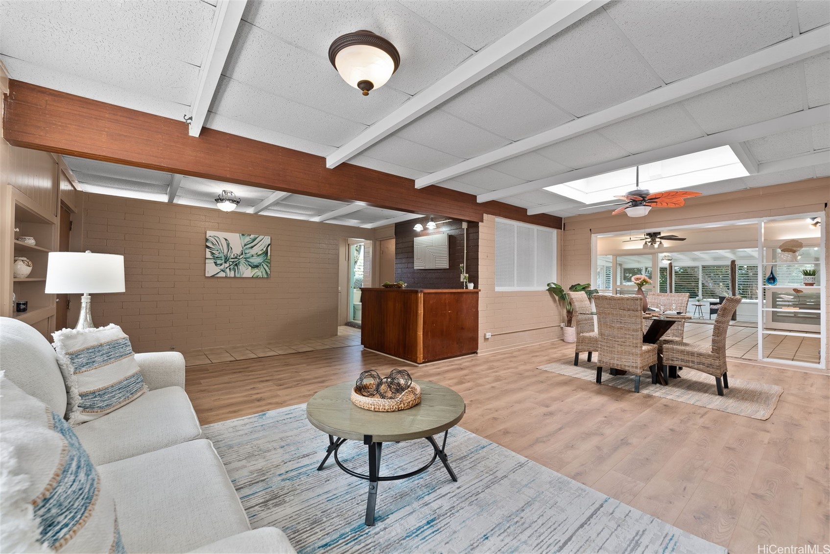 3541 Woodlawn Drive