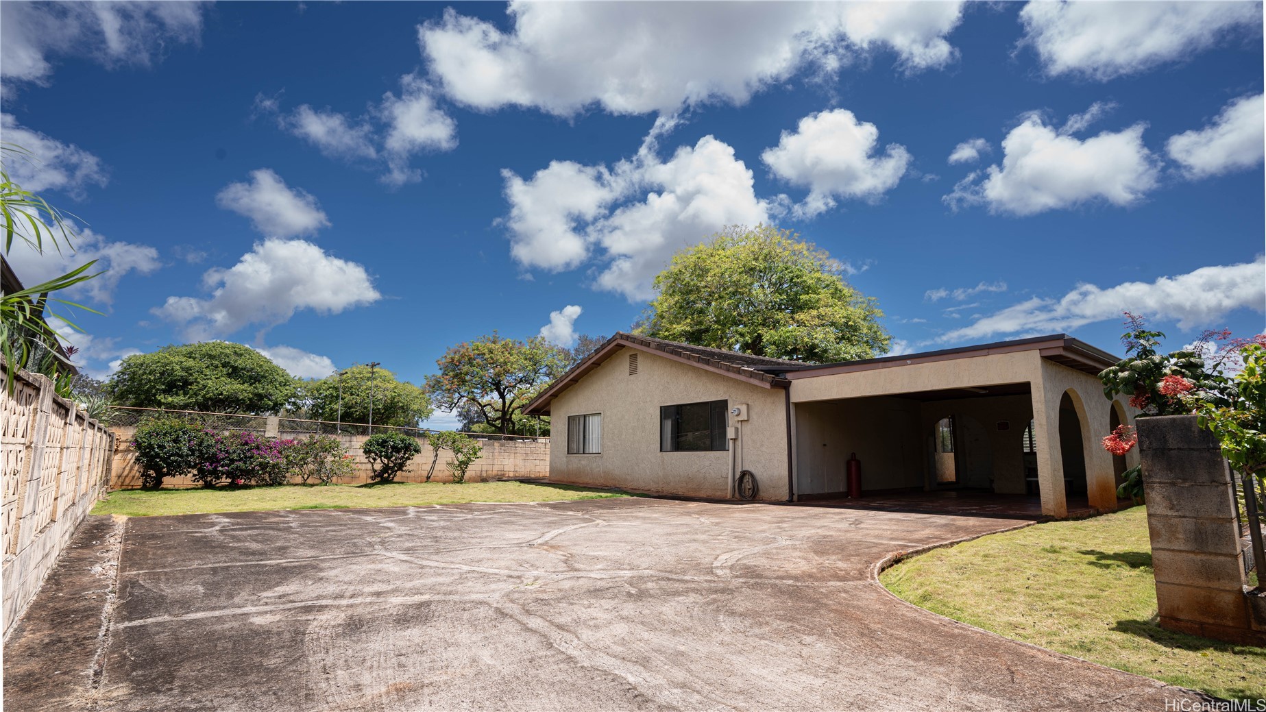 22 Kaalalo Place