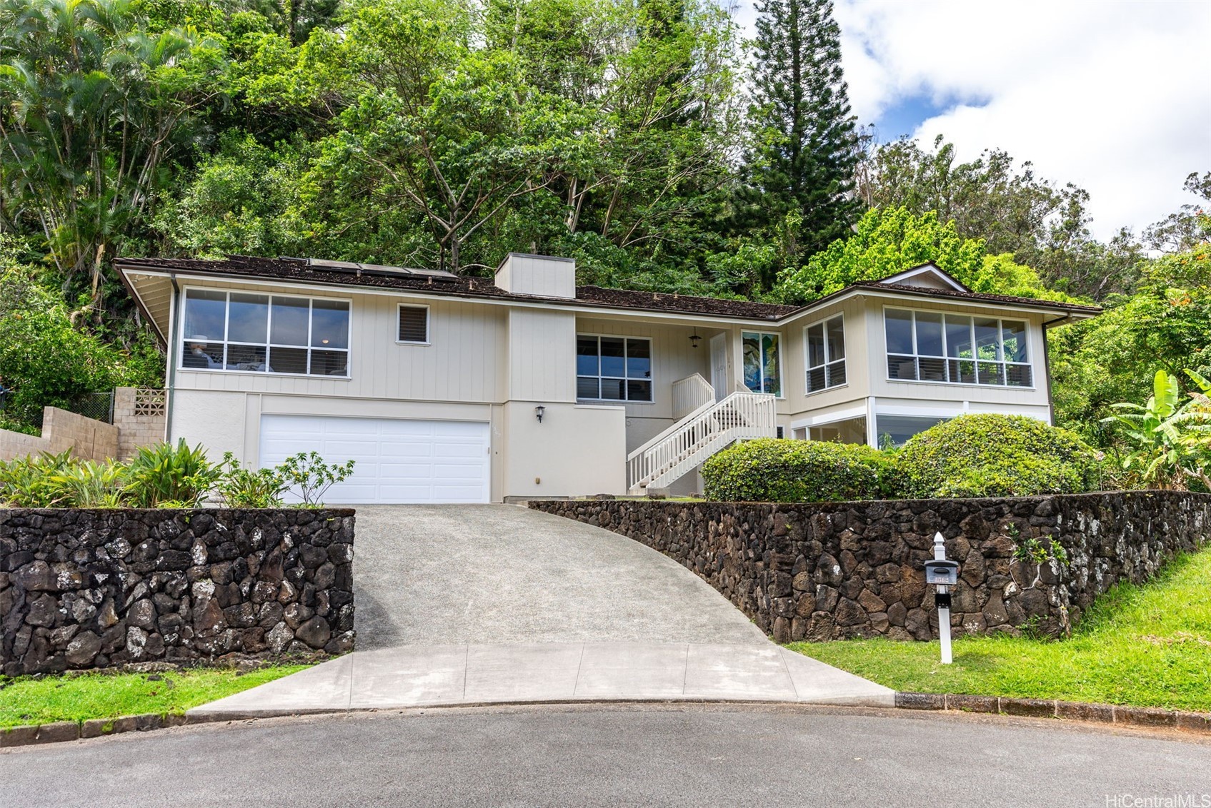 1362 Lopaka Place