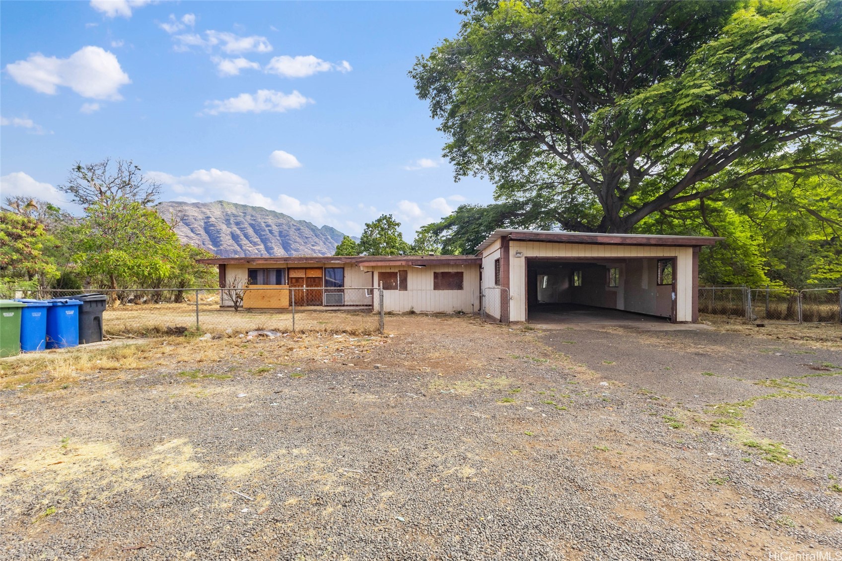 85-090 Farrington Highway