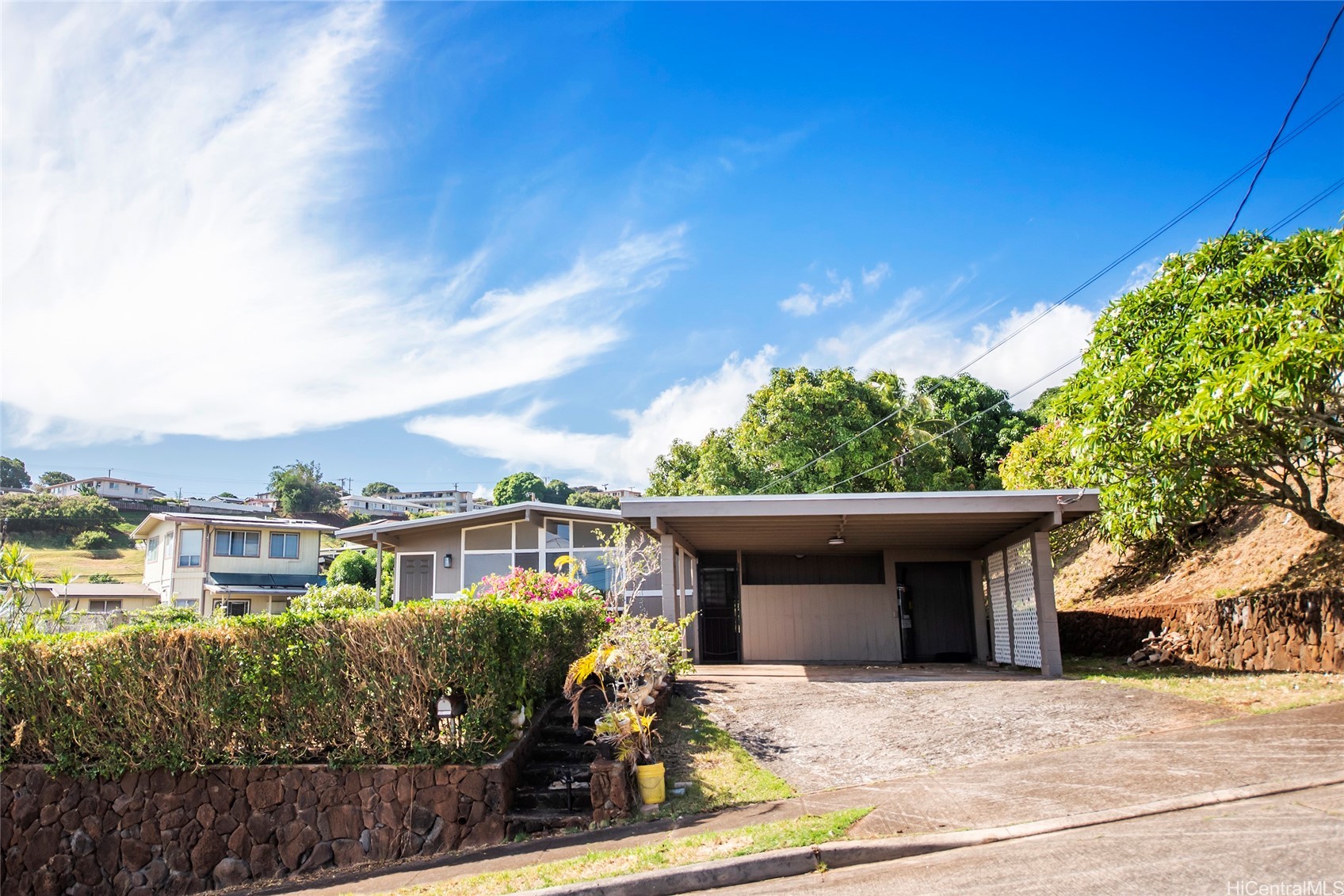 99-822 Nahiolea Street