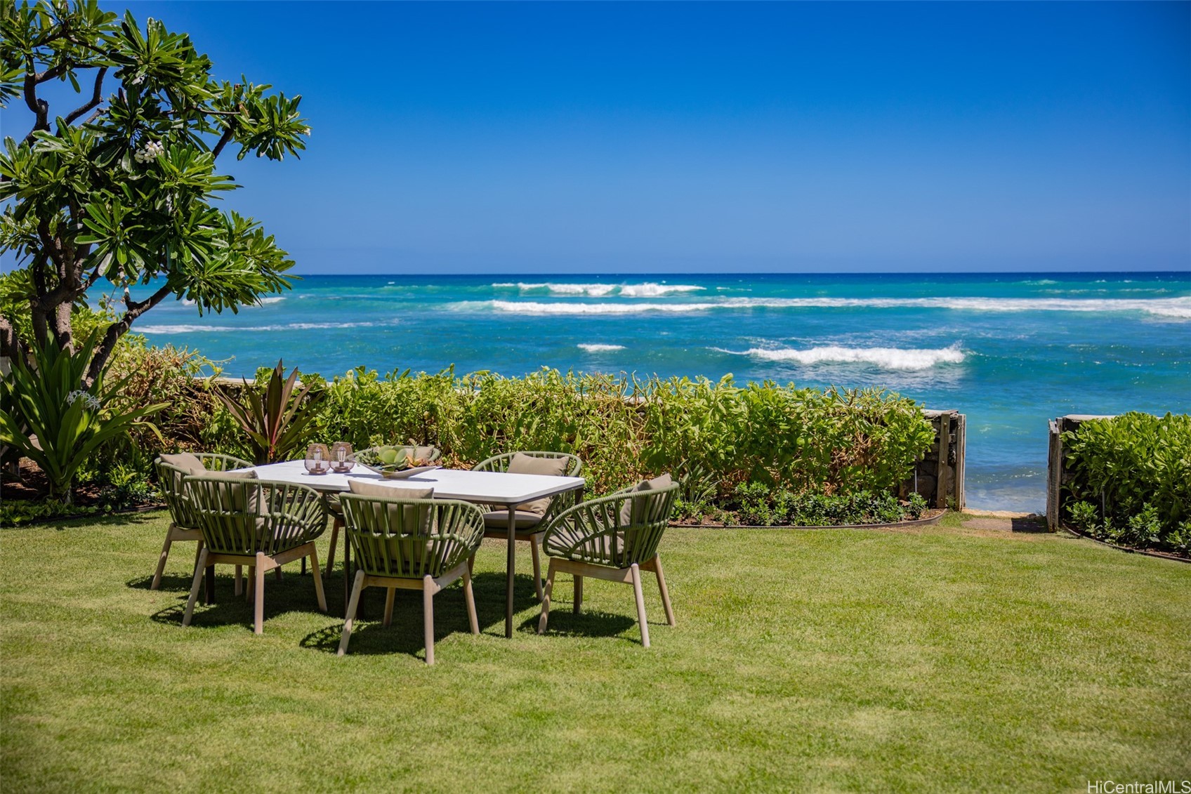 3735 Diamond Head Road