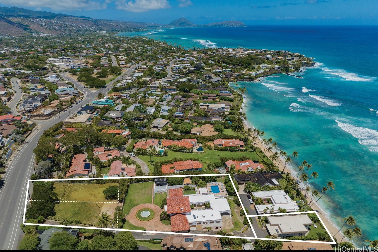 3735 Diamond Head Road