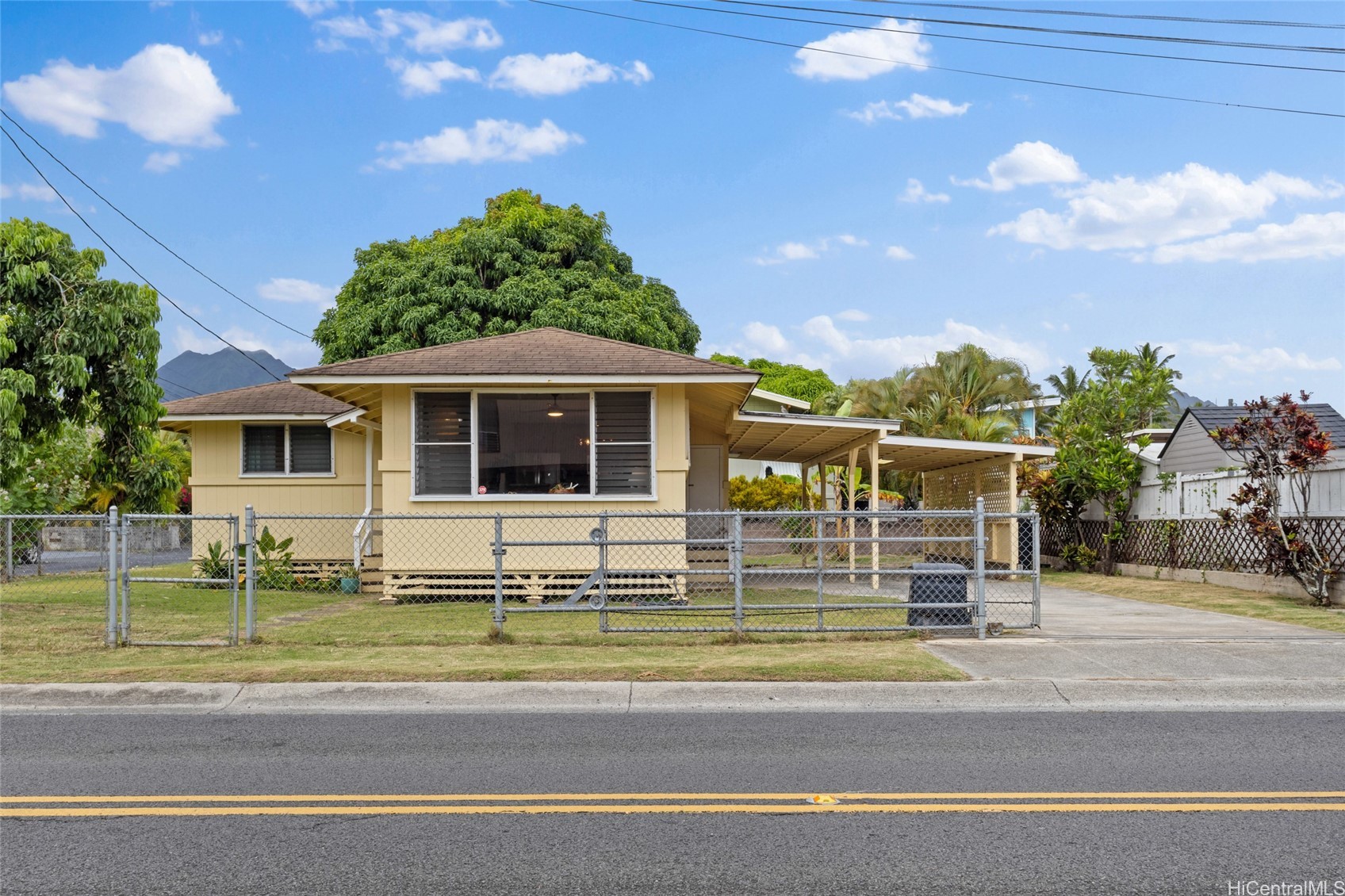 327 Kihapai Street