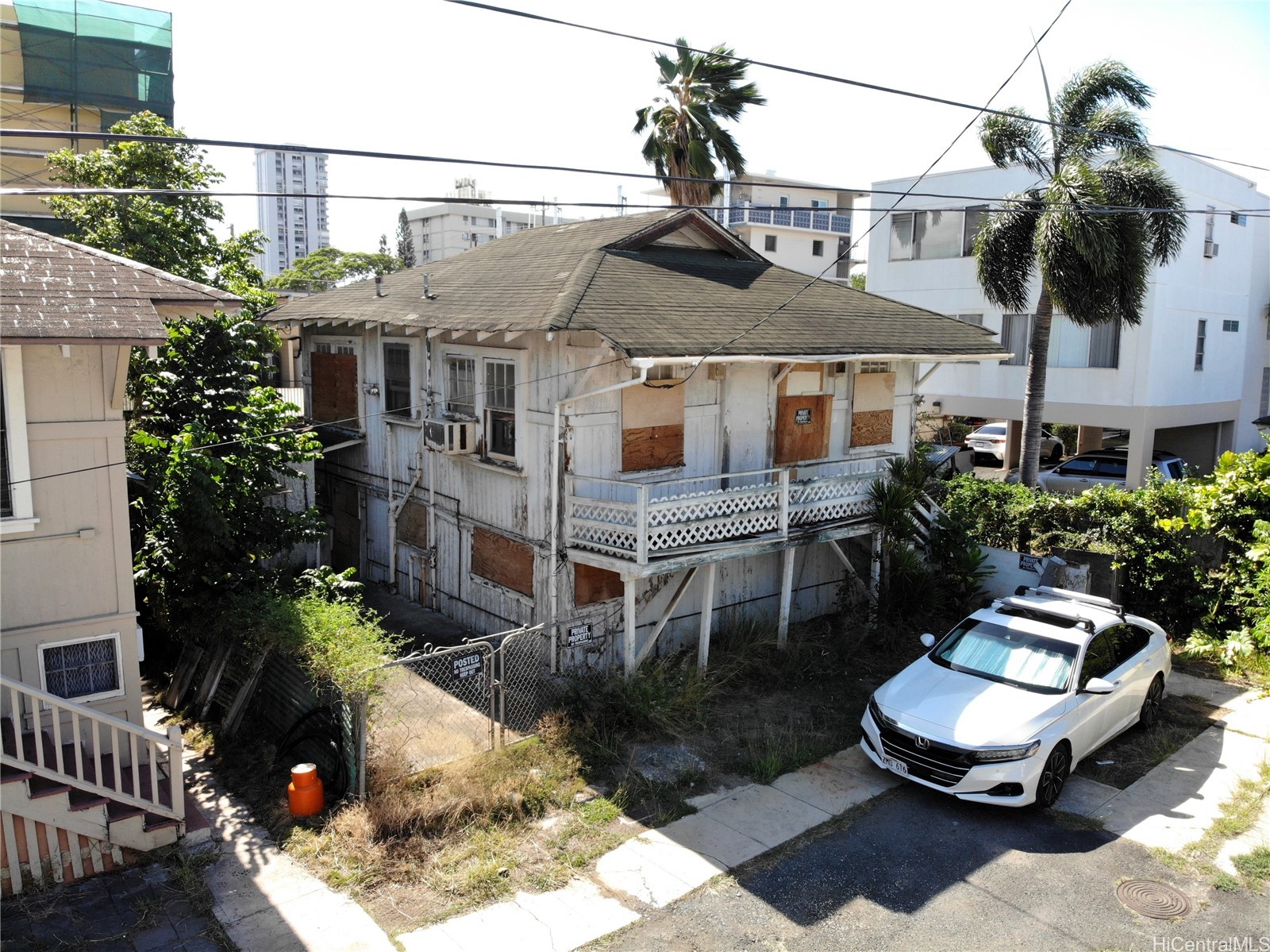 1819 Waiola Street