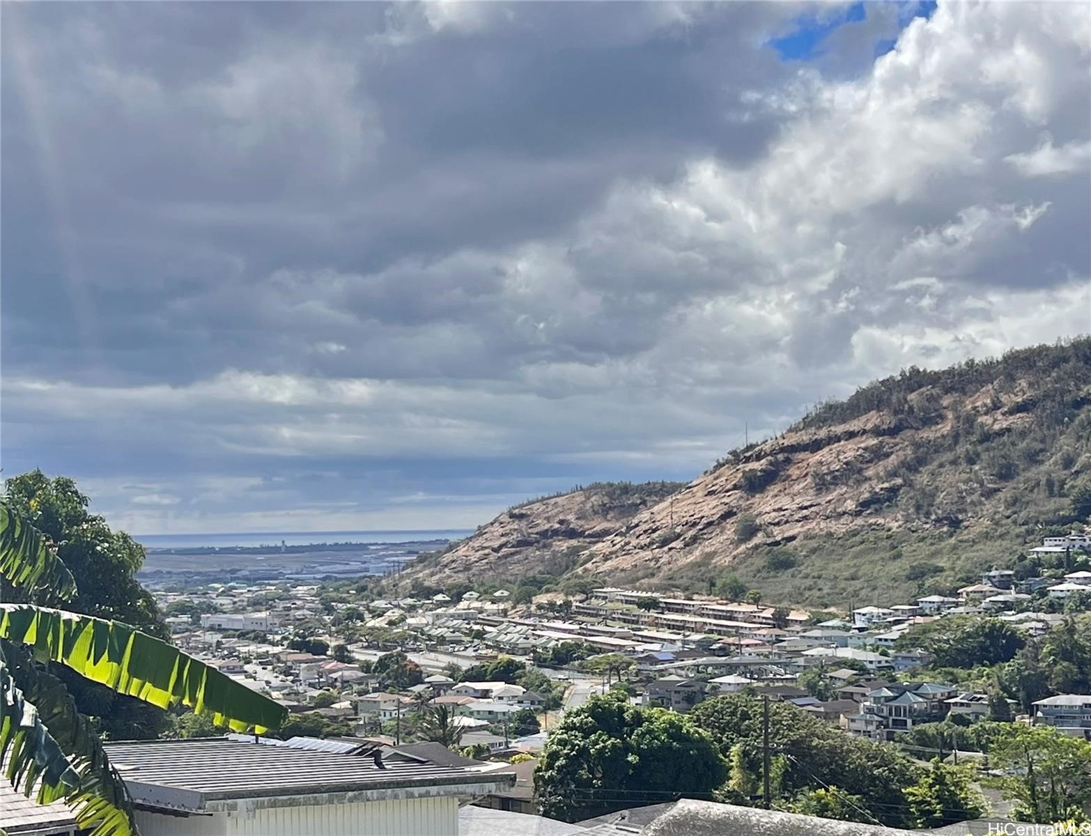 2871 Kalihi Street