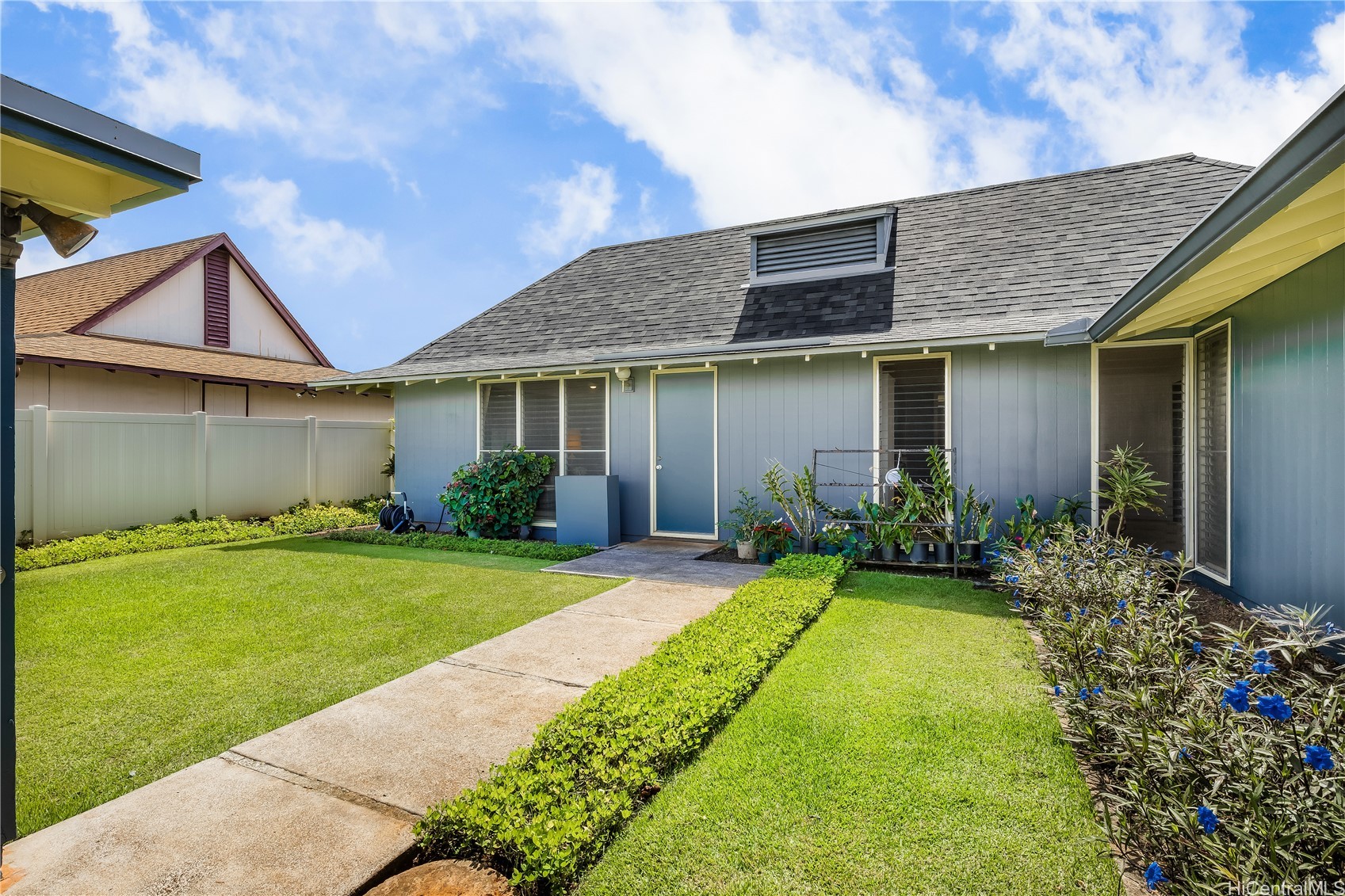 95-521 Nawenewene Circle