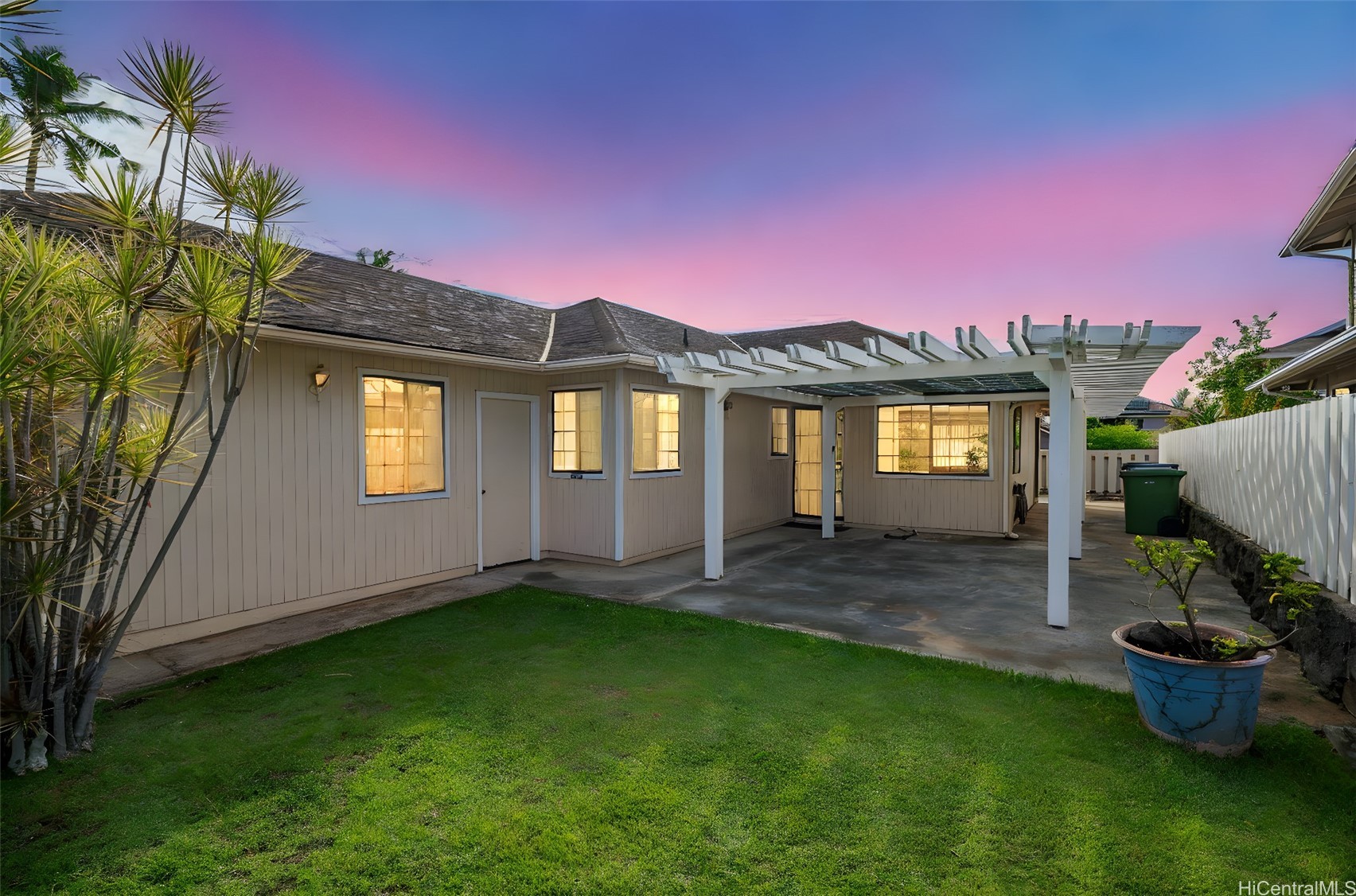 91-108 Nehupala Place