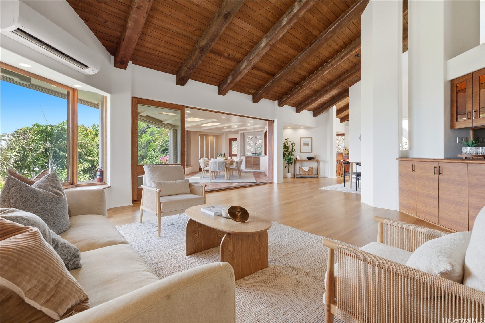 3210 Diamond Head Road