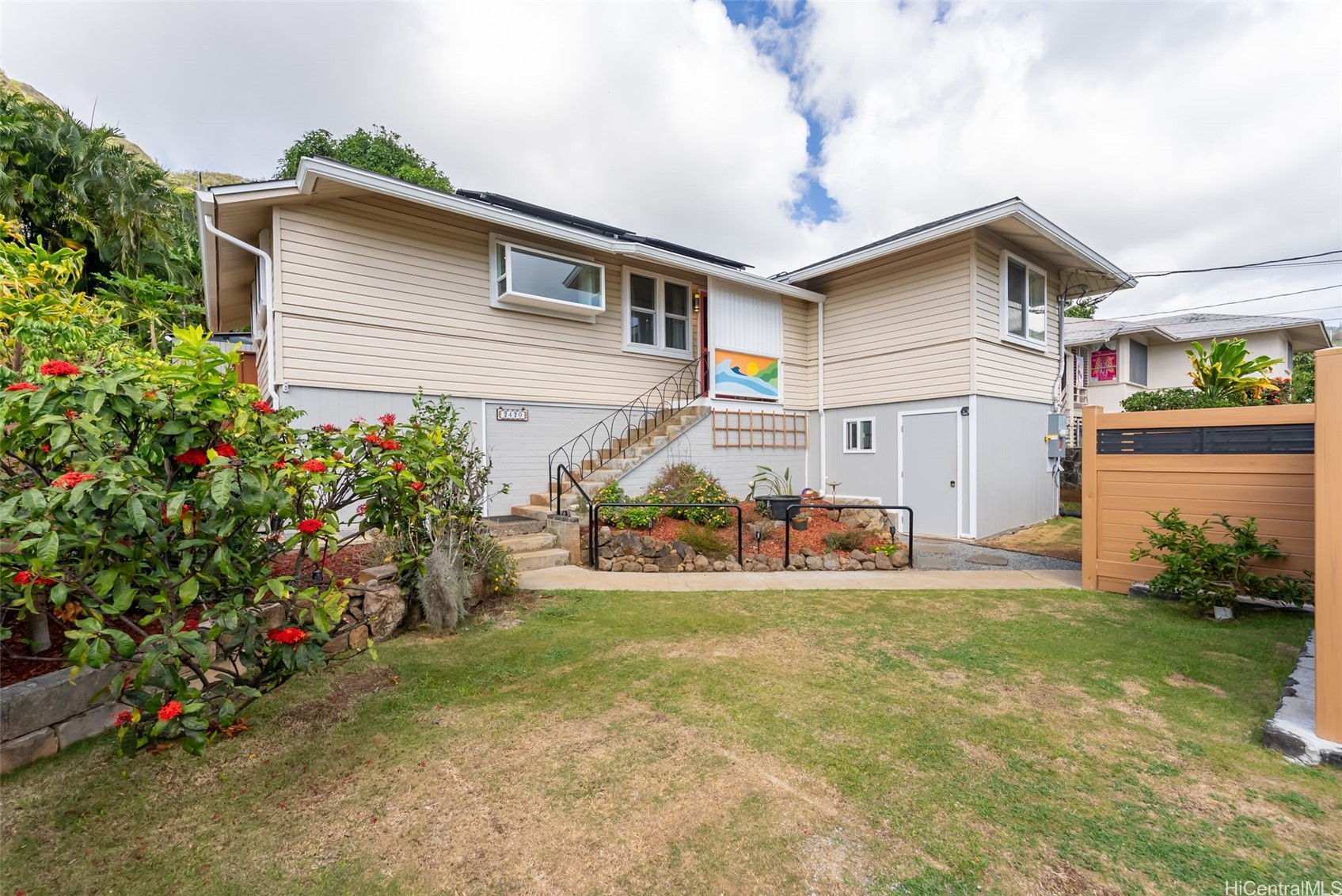 2420 Gardenia Street