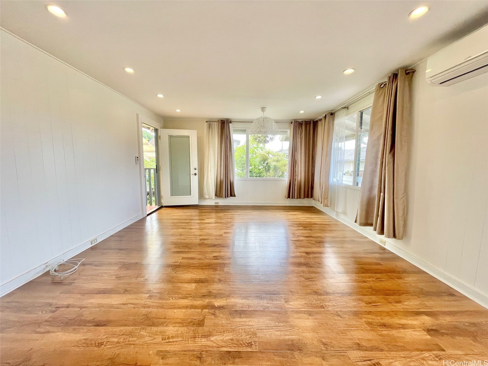 98-316 Kaamilo Street