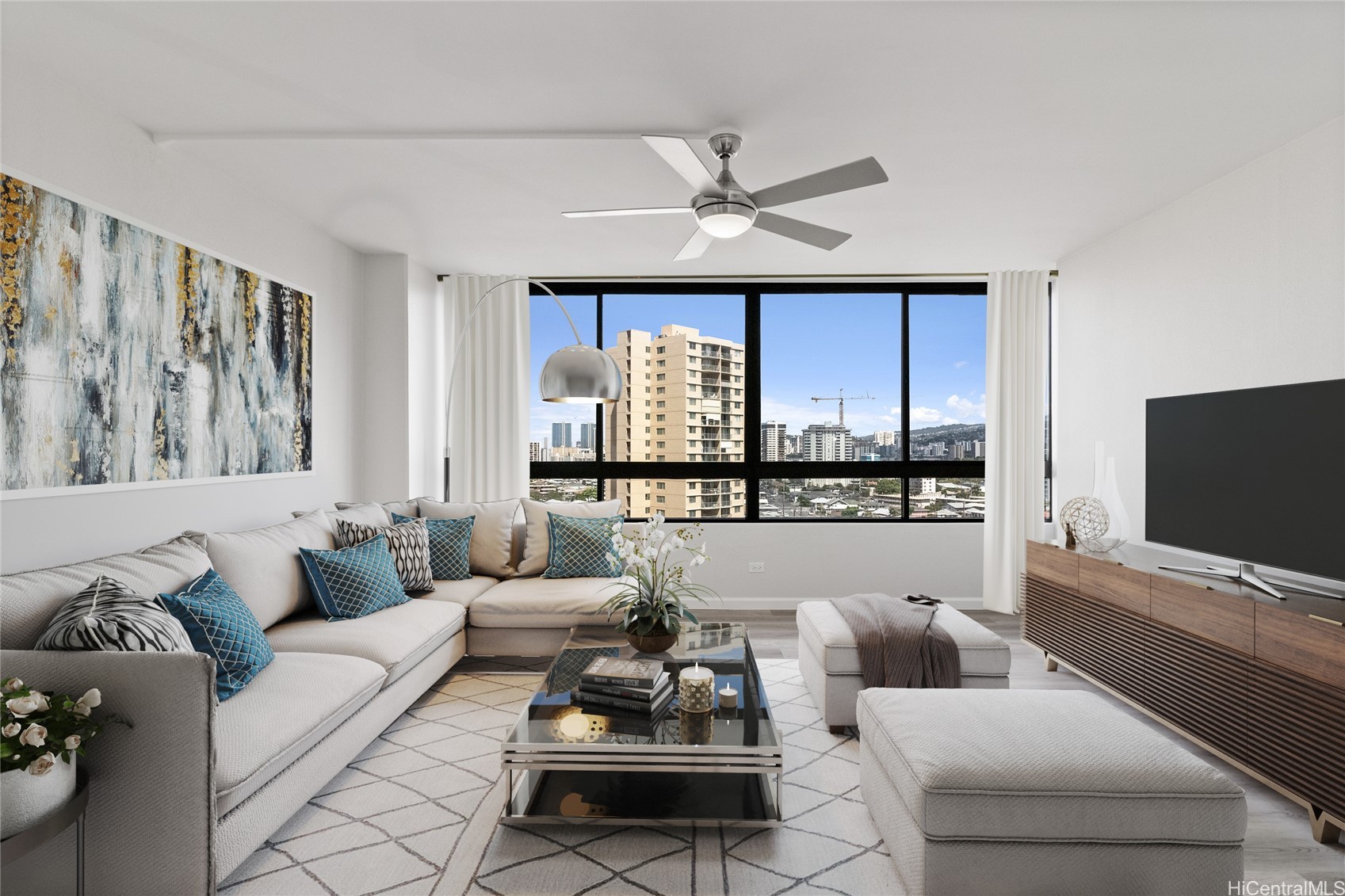 イオラニ・コート・プラザ