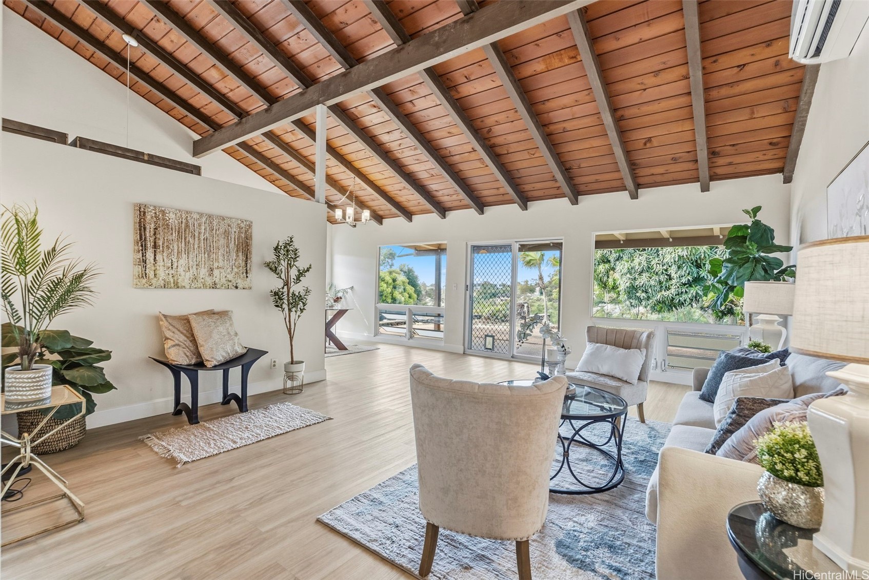 98-1646 Kiawe Street