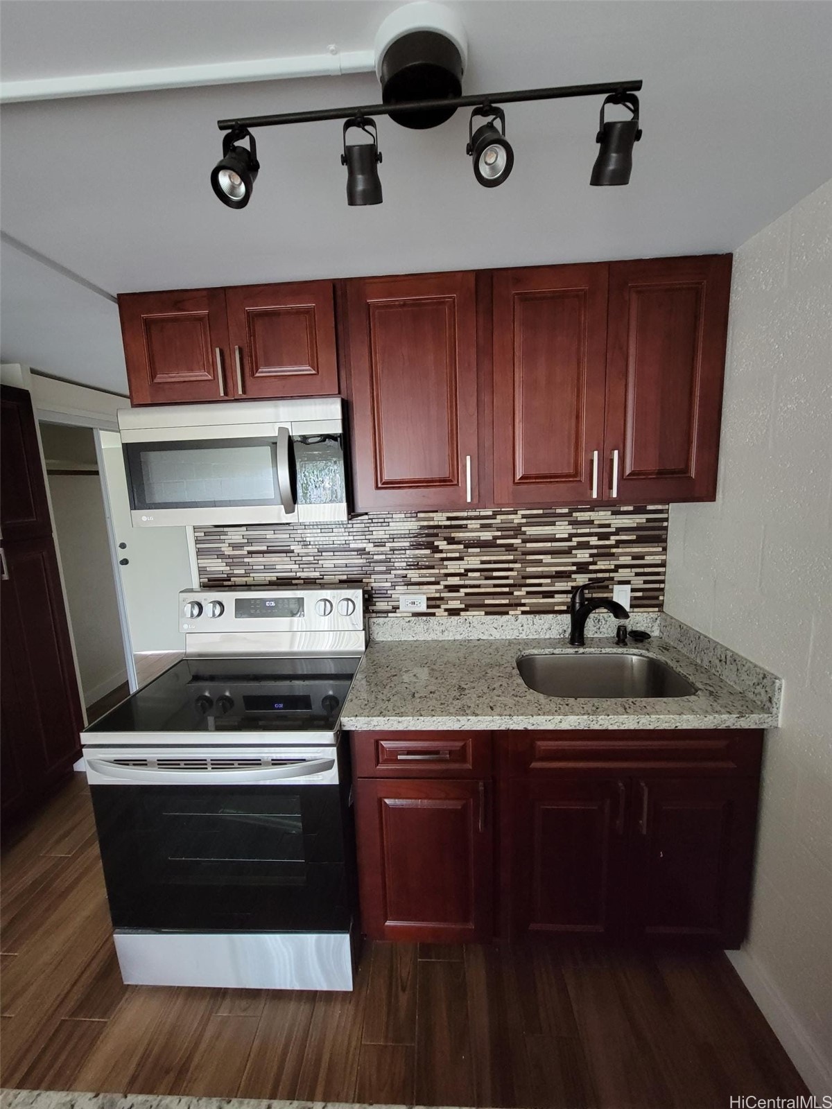 マカハサーフサイド