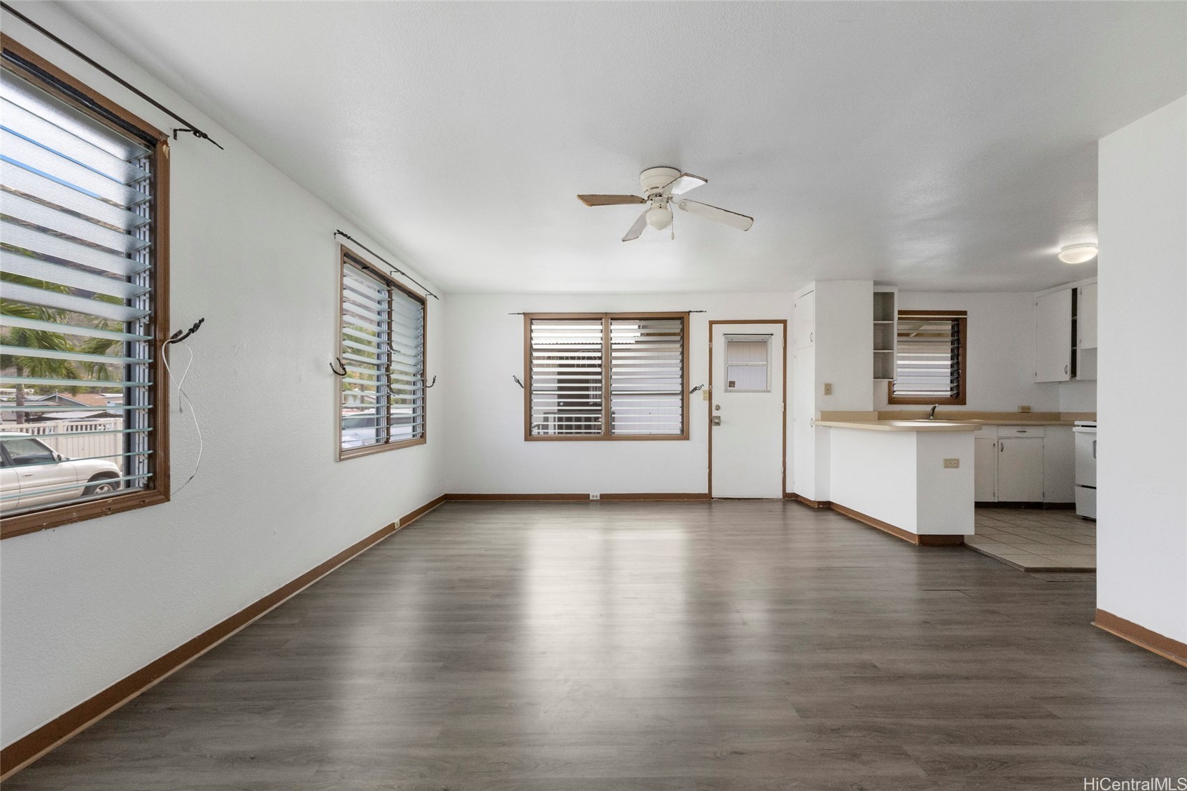 84-570 Farrington Highway