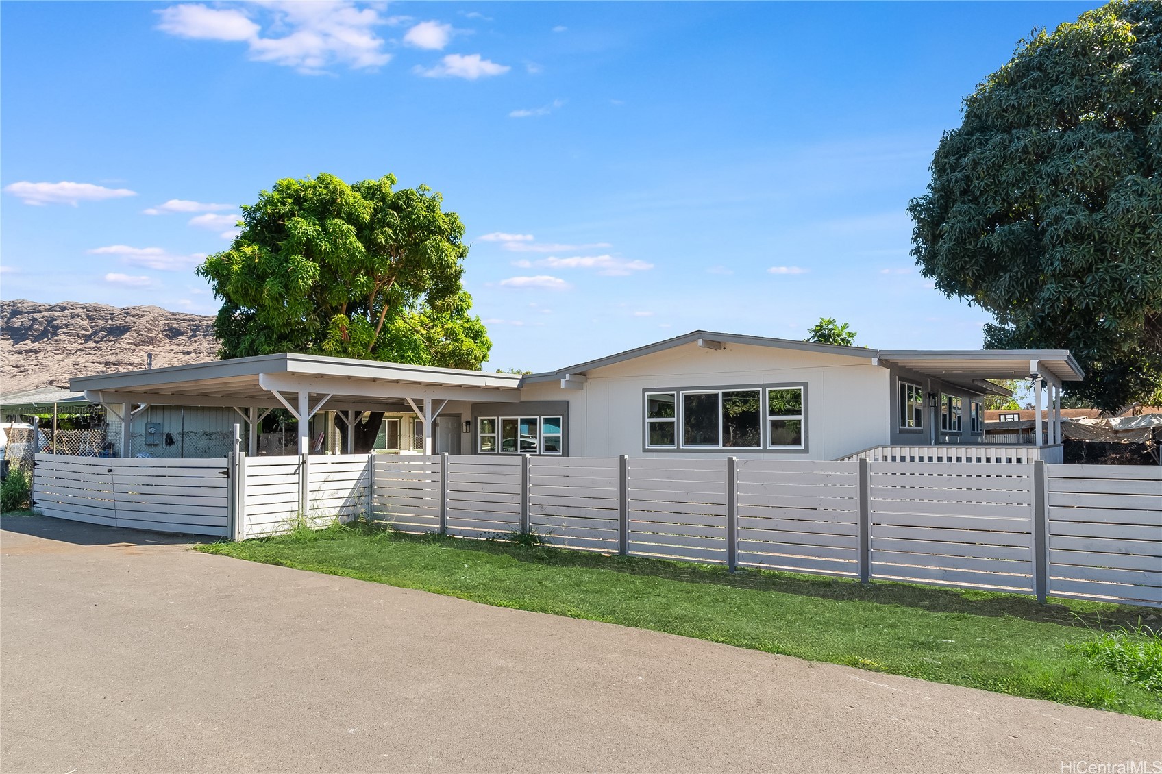 84-814 Farrington Highway