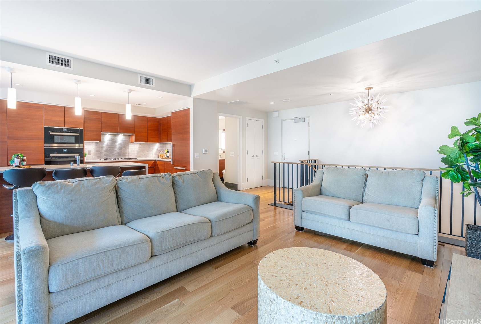 アナハ　アウアヒ