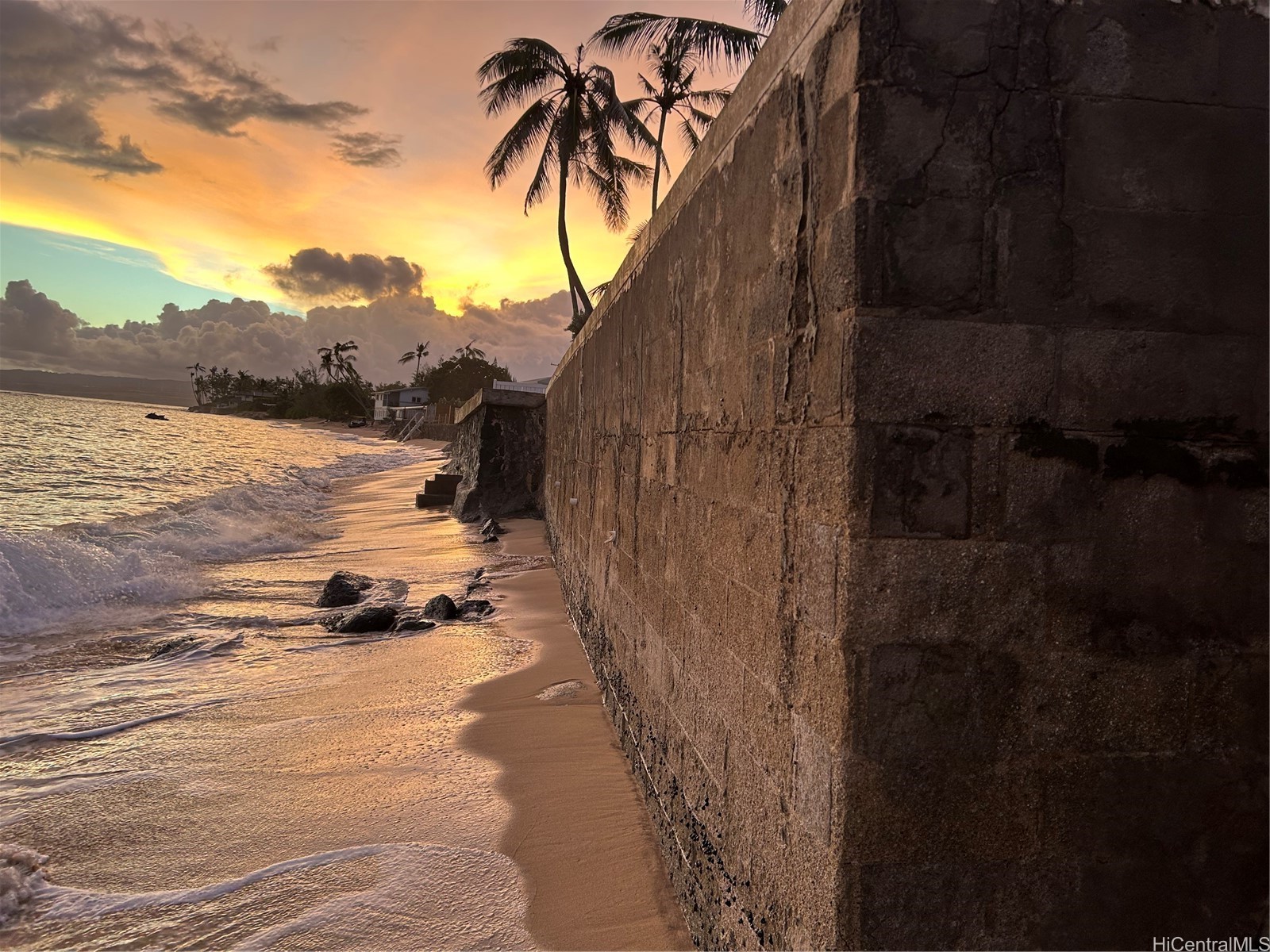 68-687 Farrington Highway