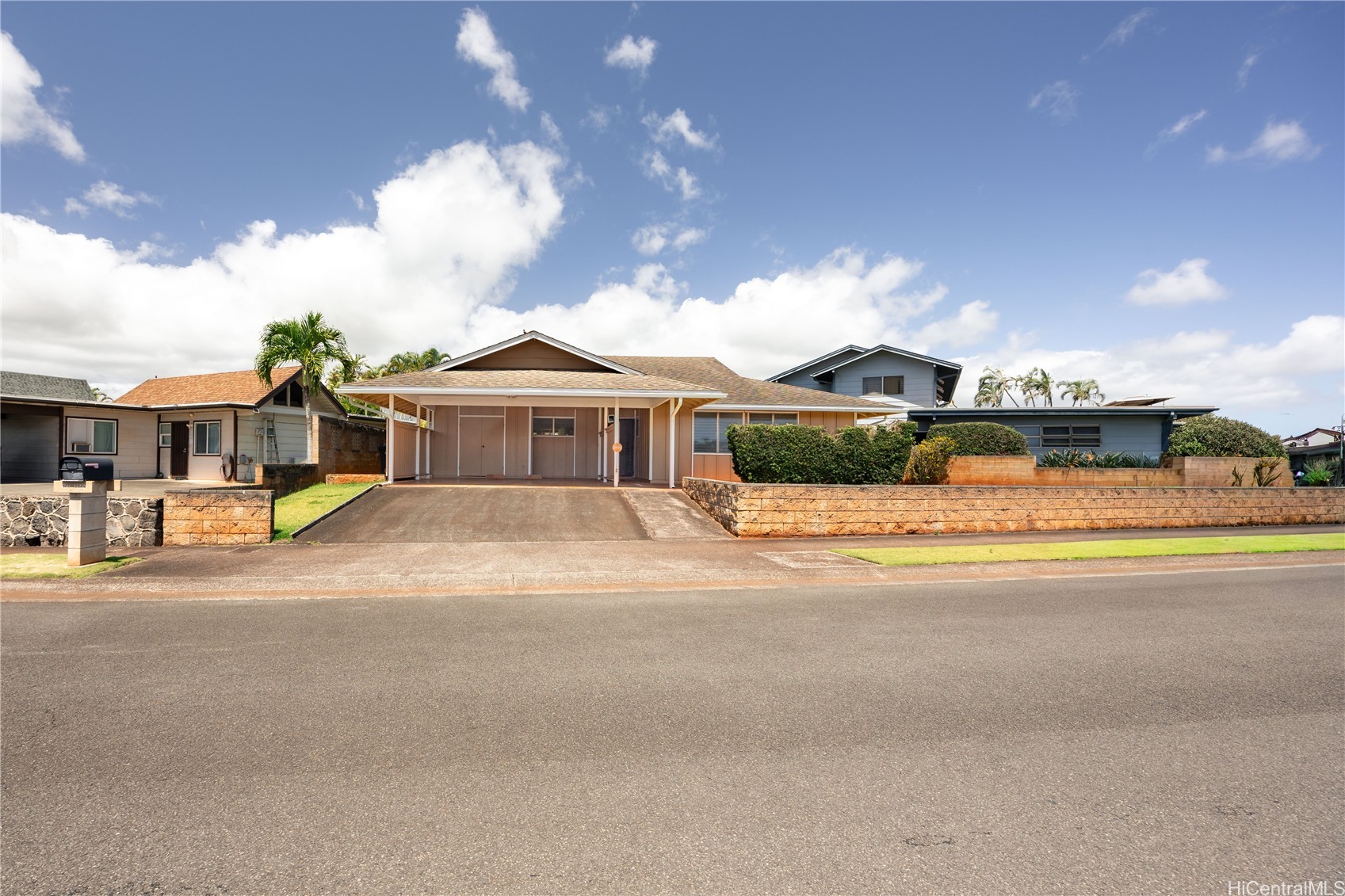 ソルトレイク | 94-419 Kahulialii Street, Mililani, HI 96789