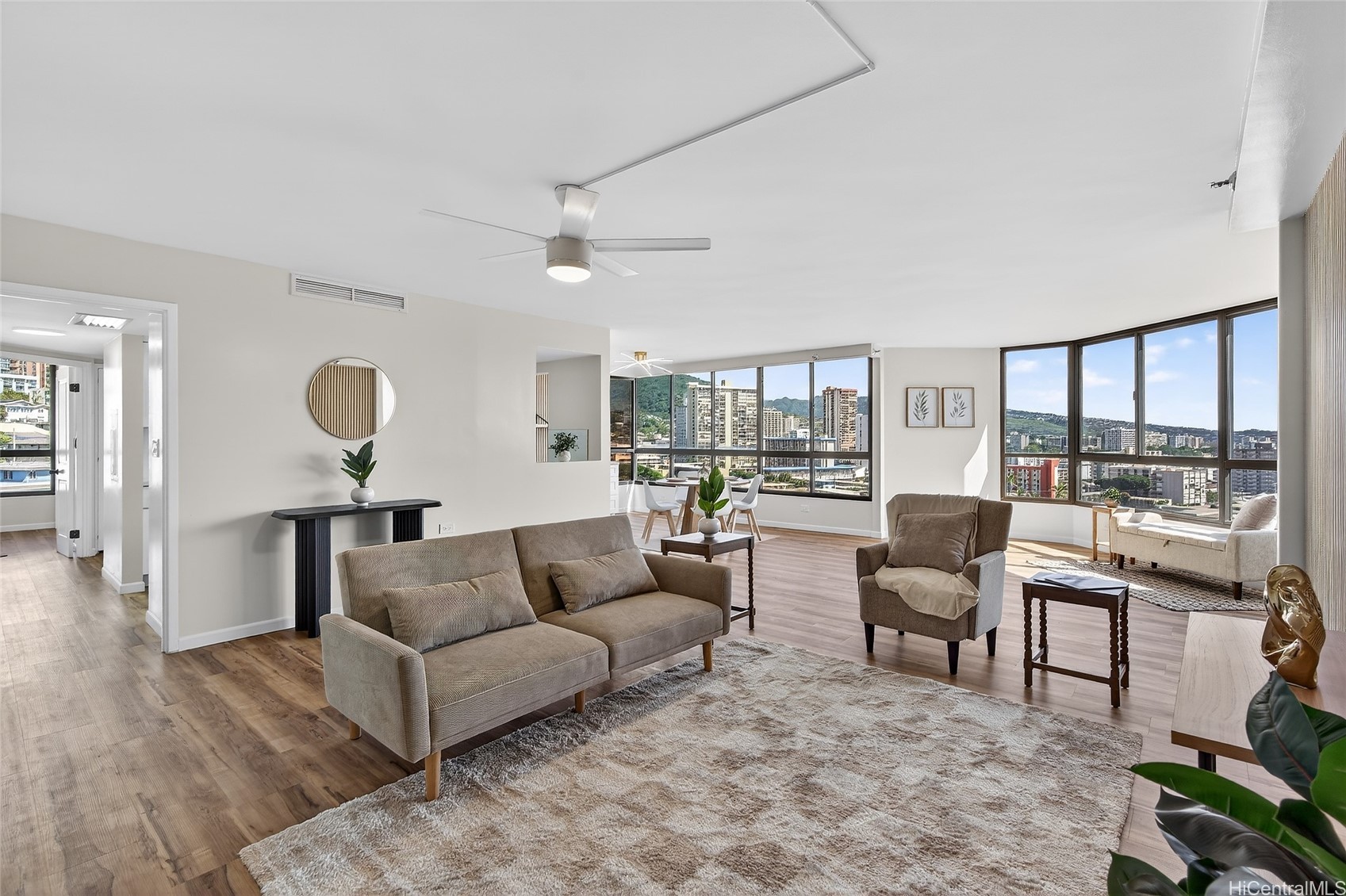 コンチネンタル・プラザ