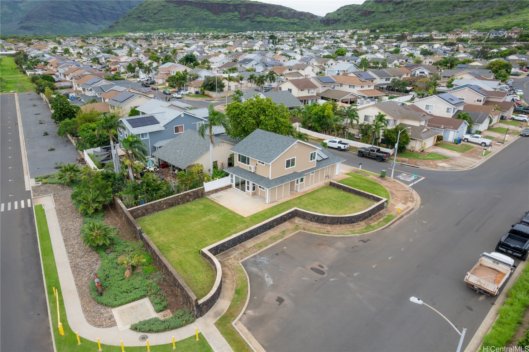 87-310 Kulawae Street