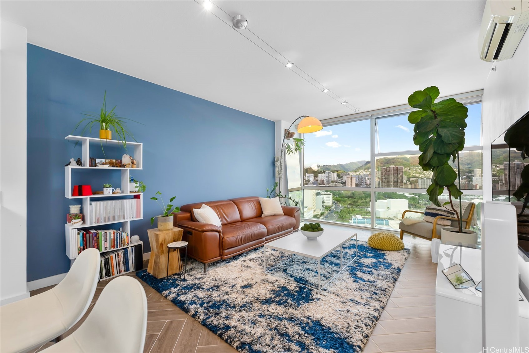 カカアコ・ダウンタウン | 909 Kapiolani Boulevard, Honolulu, HI 96814