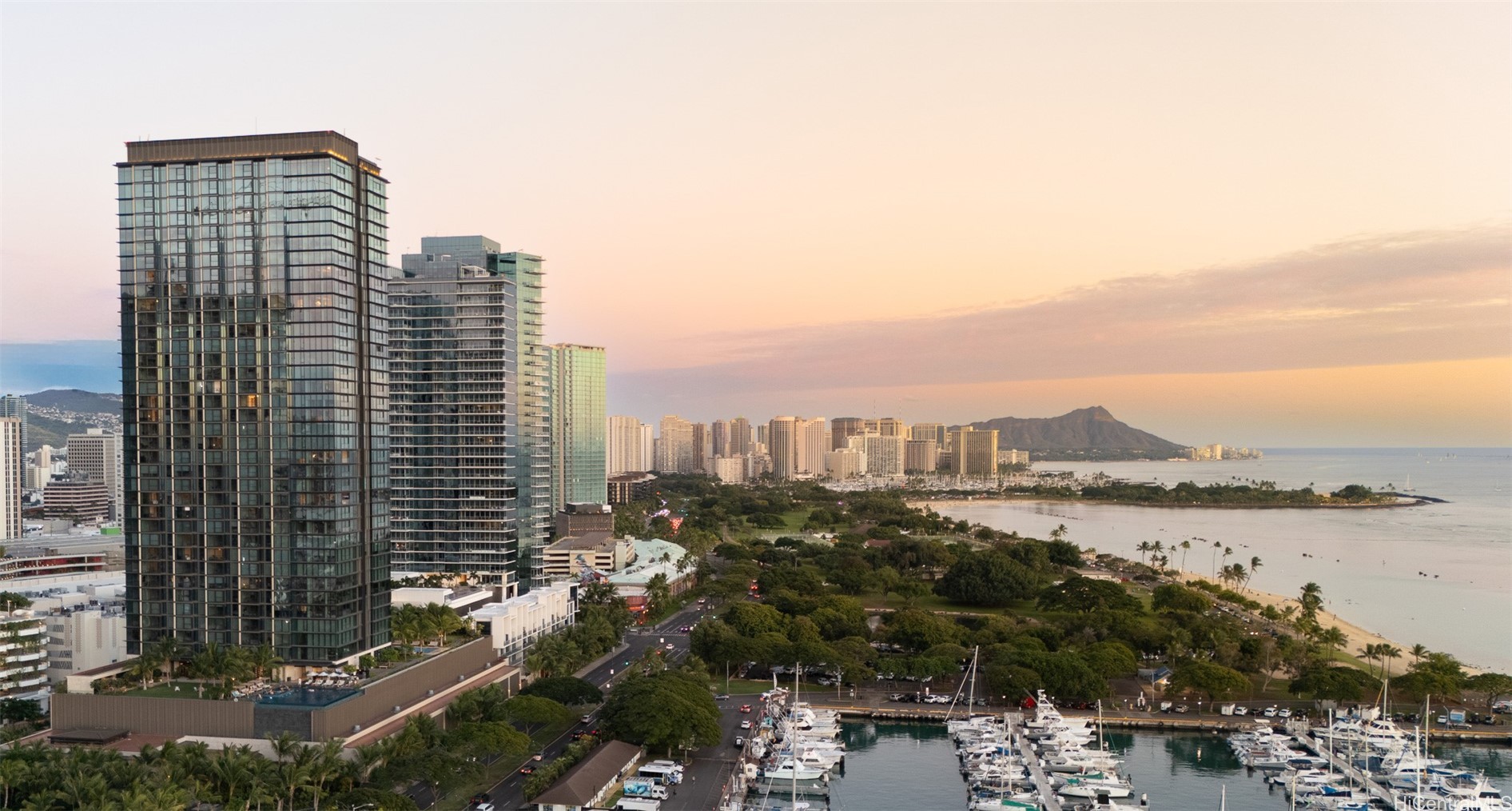 カカアコ・ダウンタウン | 1100 Ala Moana Boulevard, Honolulu, HI 96814