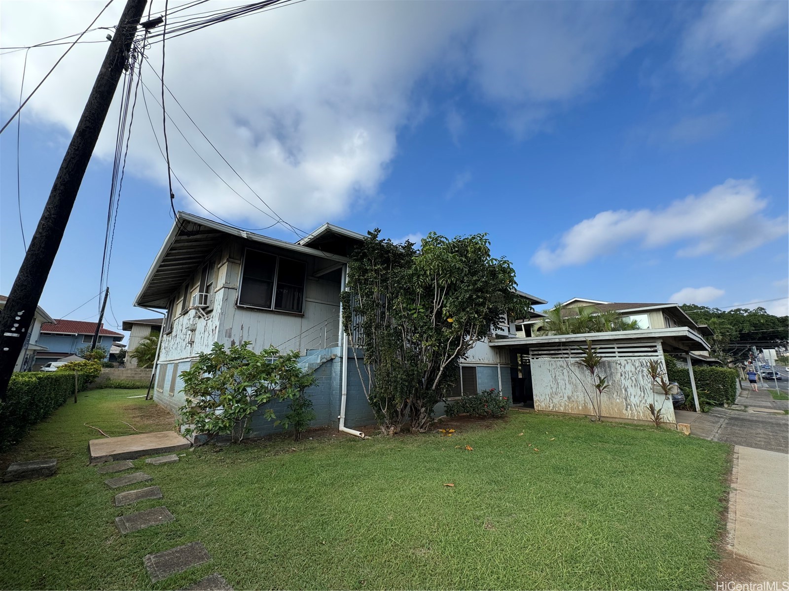 カハラ・ワイアラエ | 4149 Kilauea Avenue, Honolulu, HI 96816