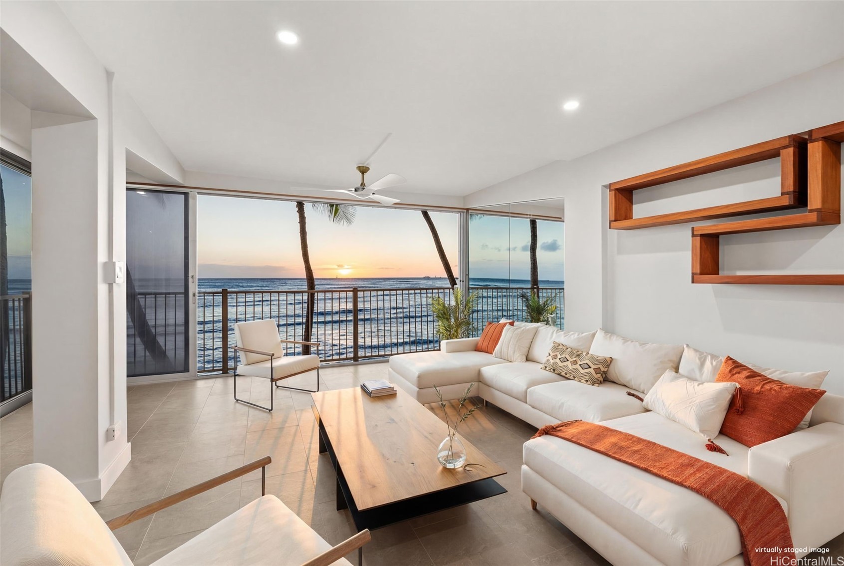 ダイヤモンドヘッド | 3015 Kalakaua Avenue, Honolulu, HI 96815