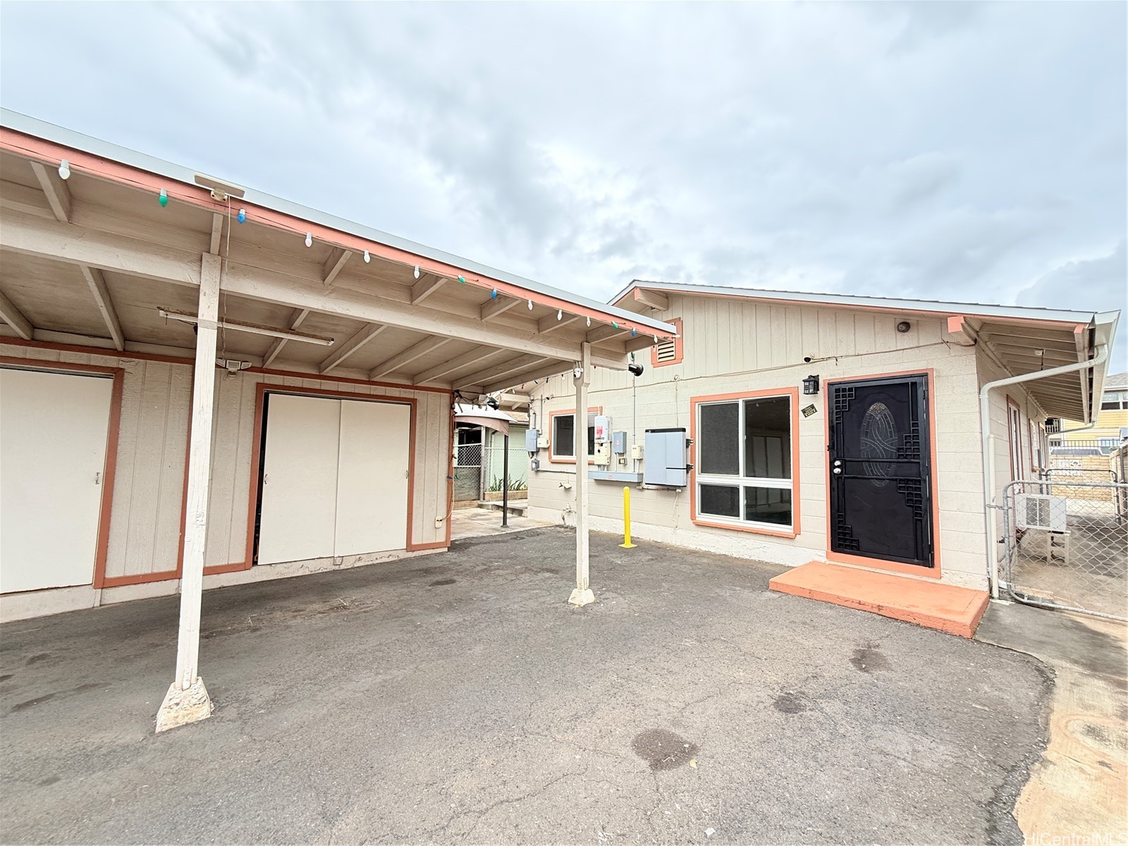 エバ | 91-1734 Ala Loa Street, Ewa Beach, HI 96706