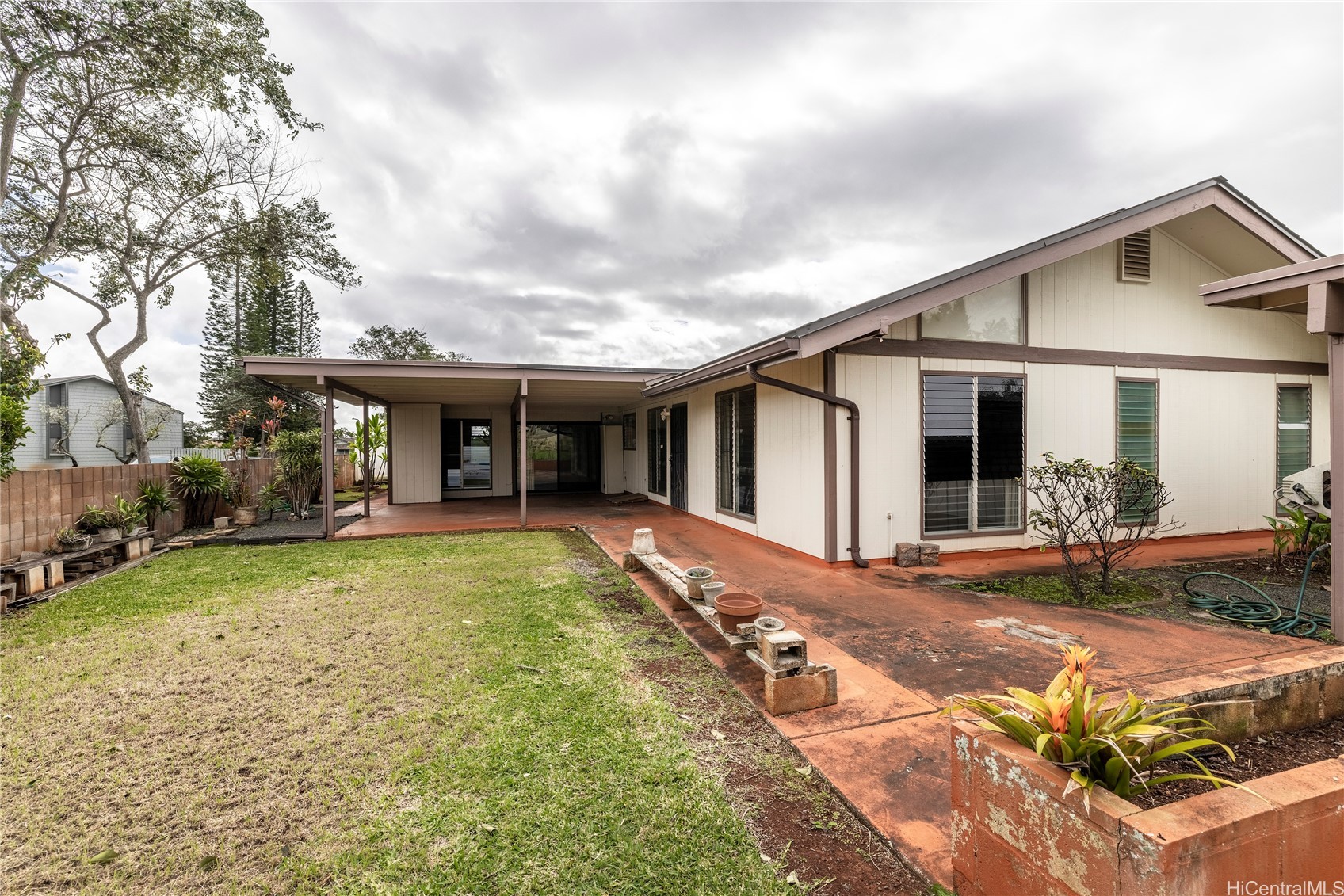 ソルトレイク | 94-447 Hokuahiahi Street, Mililani, HI 96789