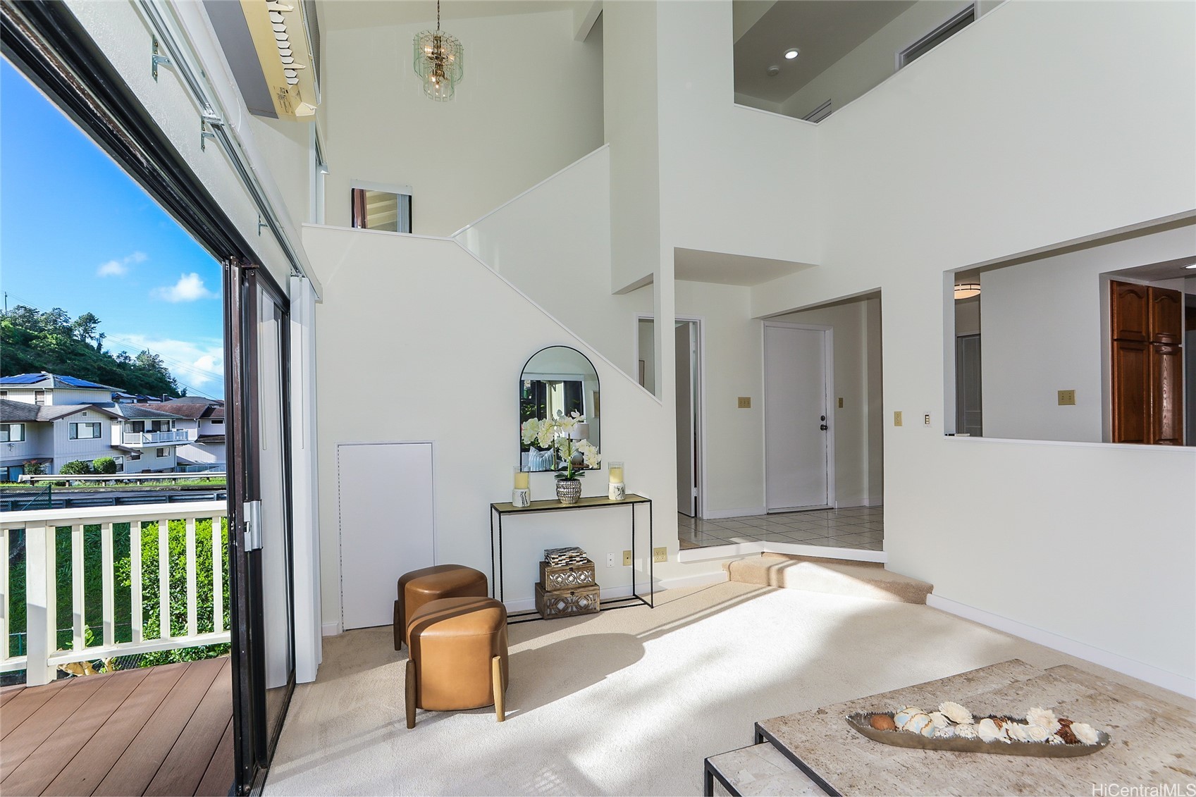 ソルトレイク | 99-827 Holoai Street, Aiea, HI 96701