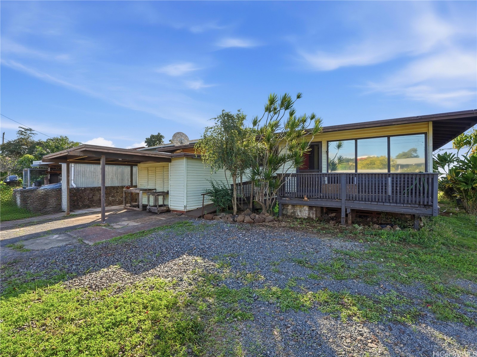 ソルトレイク | 94-1109 Lumi Street, Waipahu, HI 96797