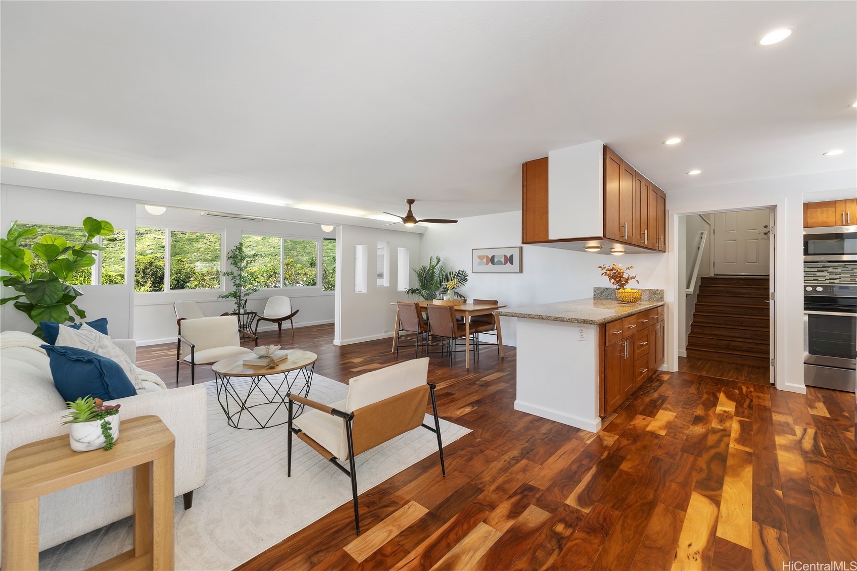 カハラ・ワイアラエ | 920 Leighton Street, Honolulu, HI 96821