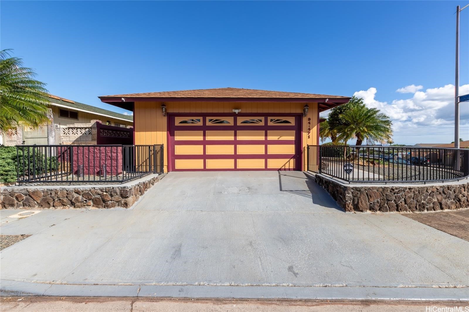 ソルトレイク | 94-471 Palai Street, Waipahu, HI 96797