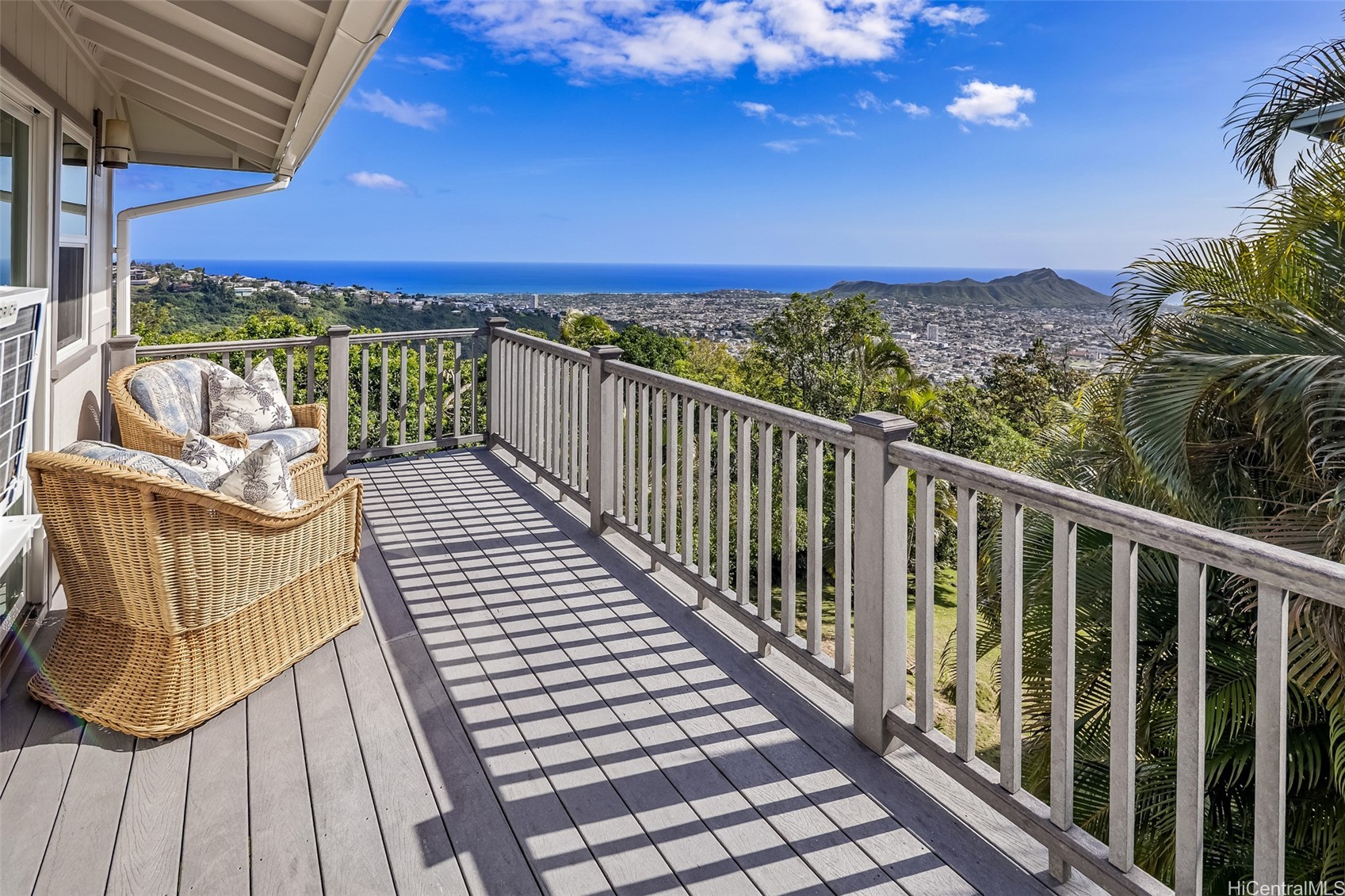 カハラ・ワイアラエ | 2533 Saul Place, Honolulu, HI 96816