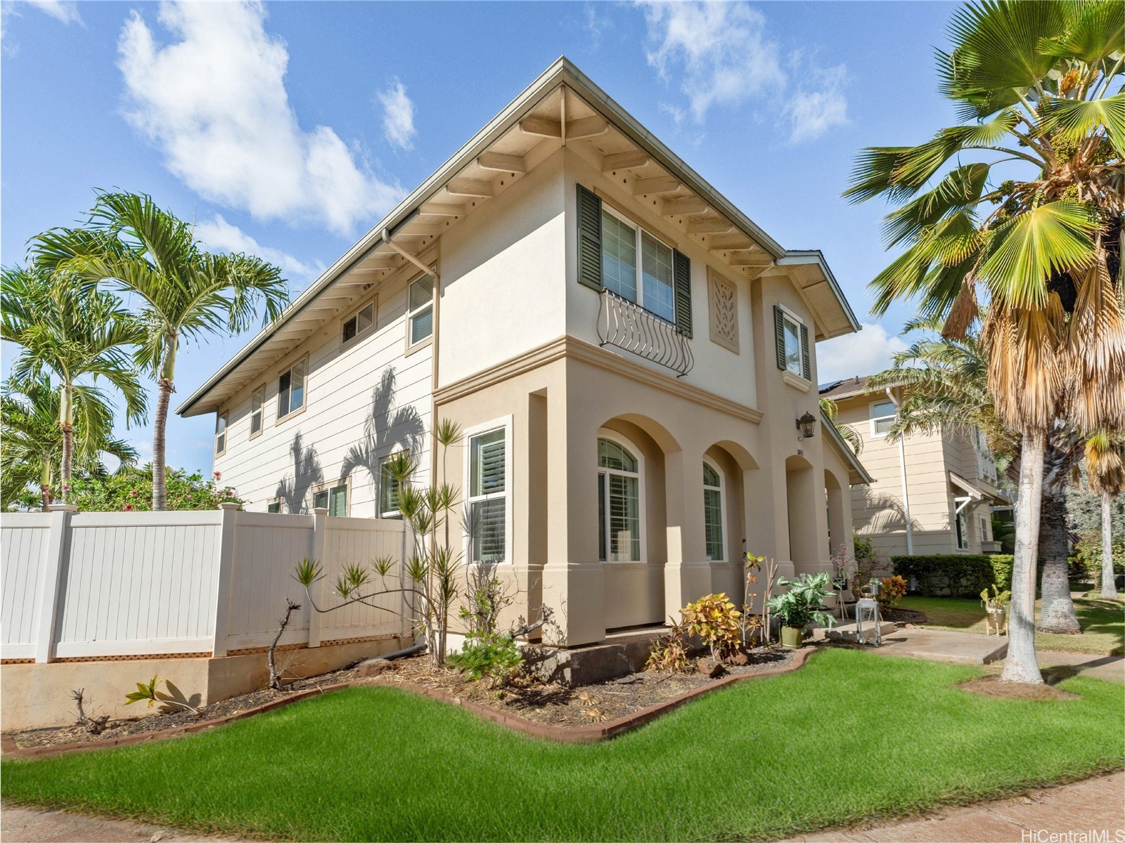 エバ | 91-1038 Kaikoele Street, Ewa Beach, HI 96706