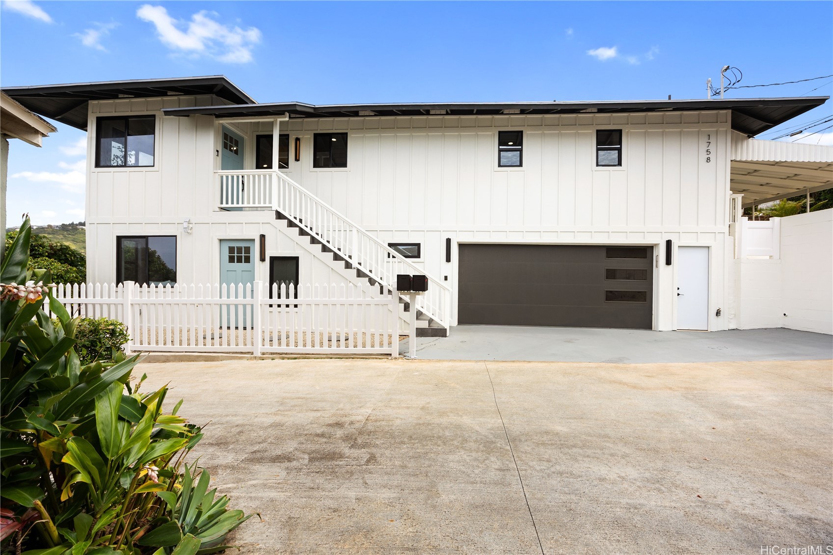 カハラ・ワイアラエ | 1758 Mikahala Way, Honolulu, HI 96816