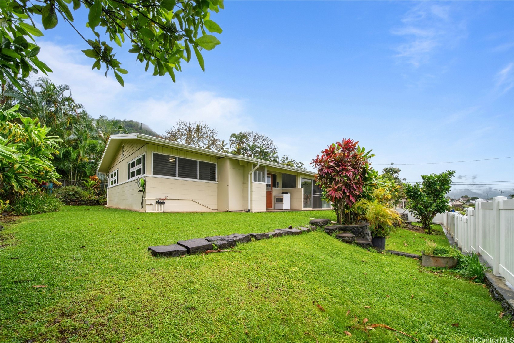 カネオヘ | 45-020 Malulani Street, Kaneohe, HI 96744