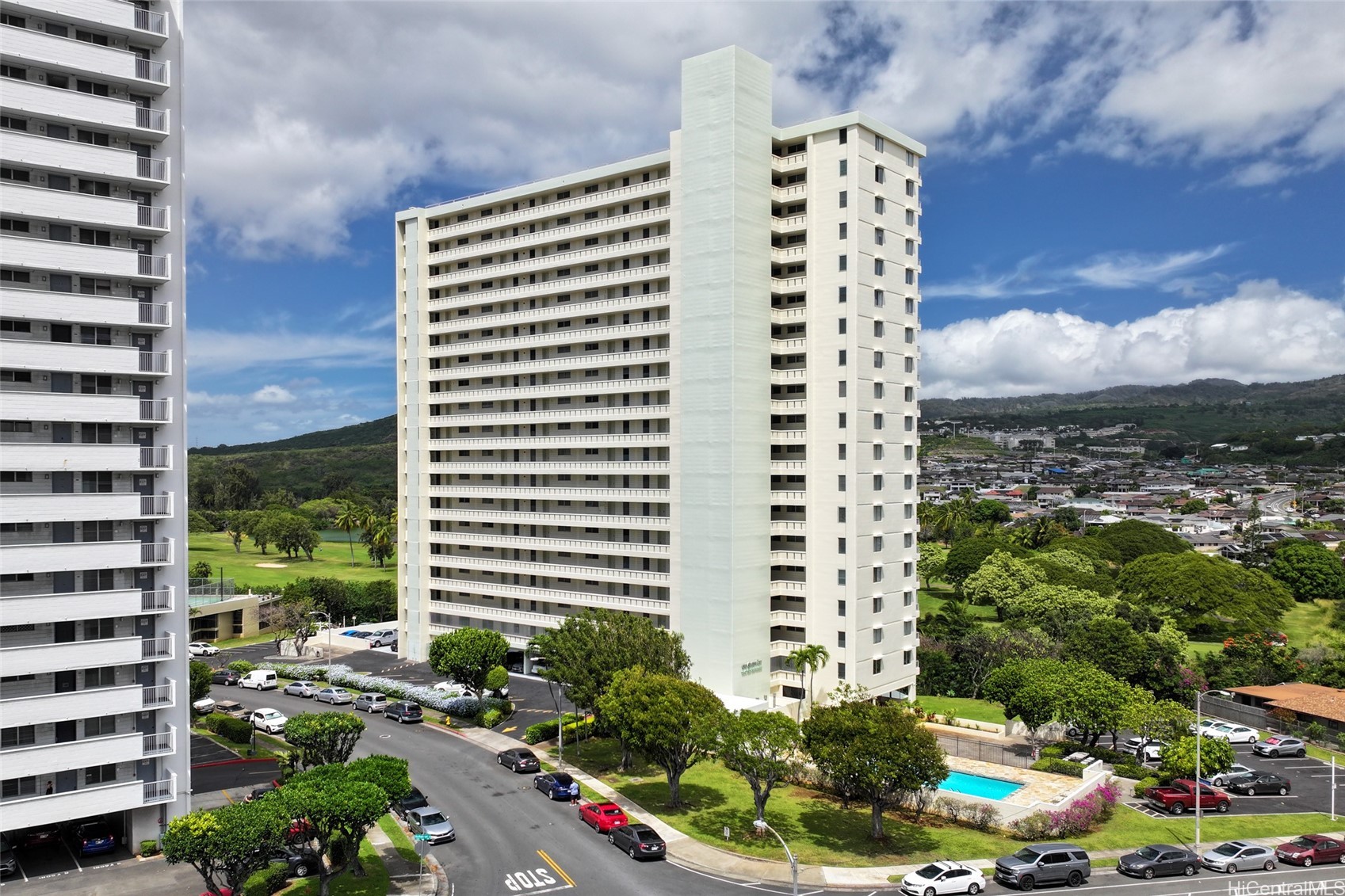 ソルトレイク | 1160 Ala Napunani Street, Honolulu, HI 96818